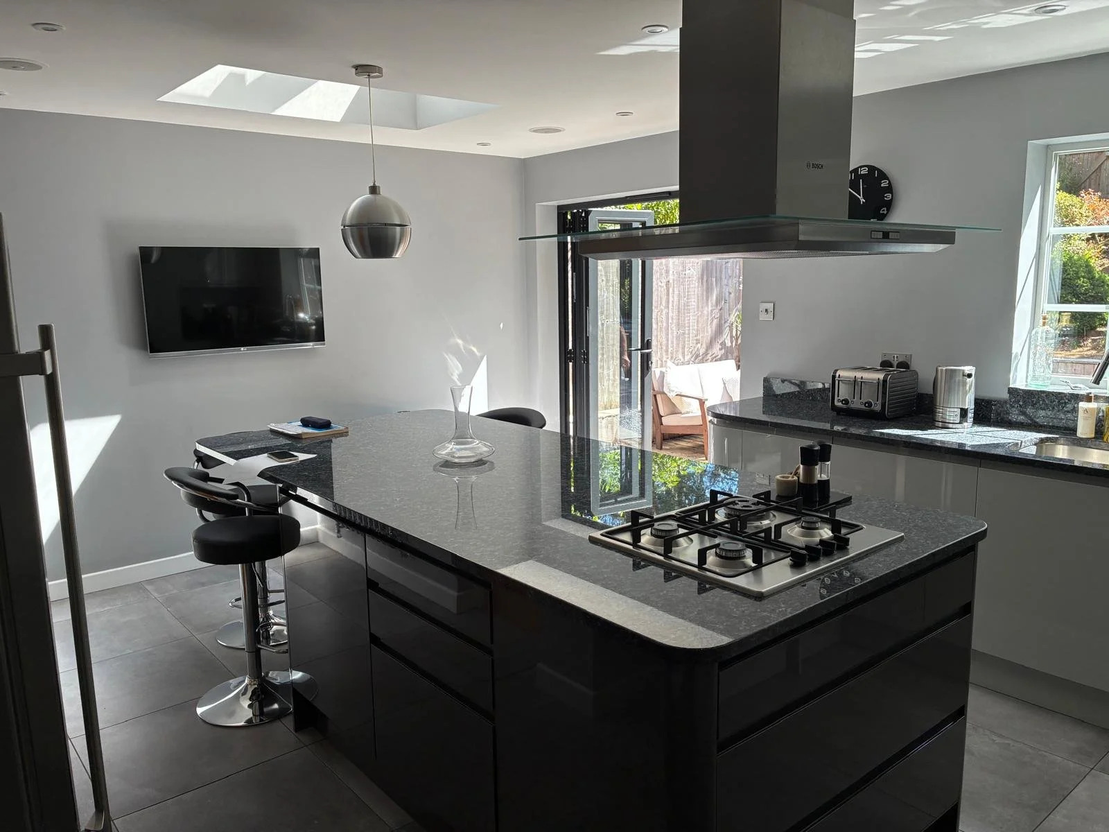 Kitchen2.jpg