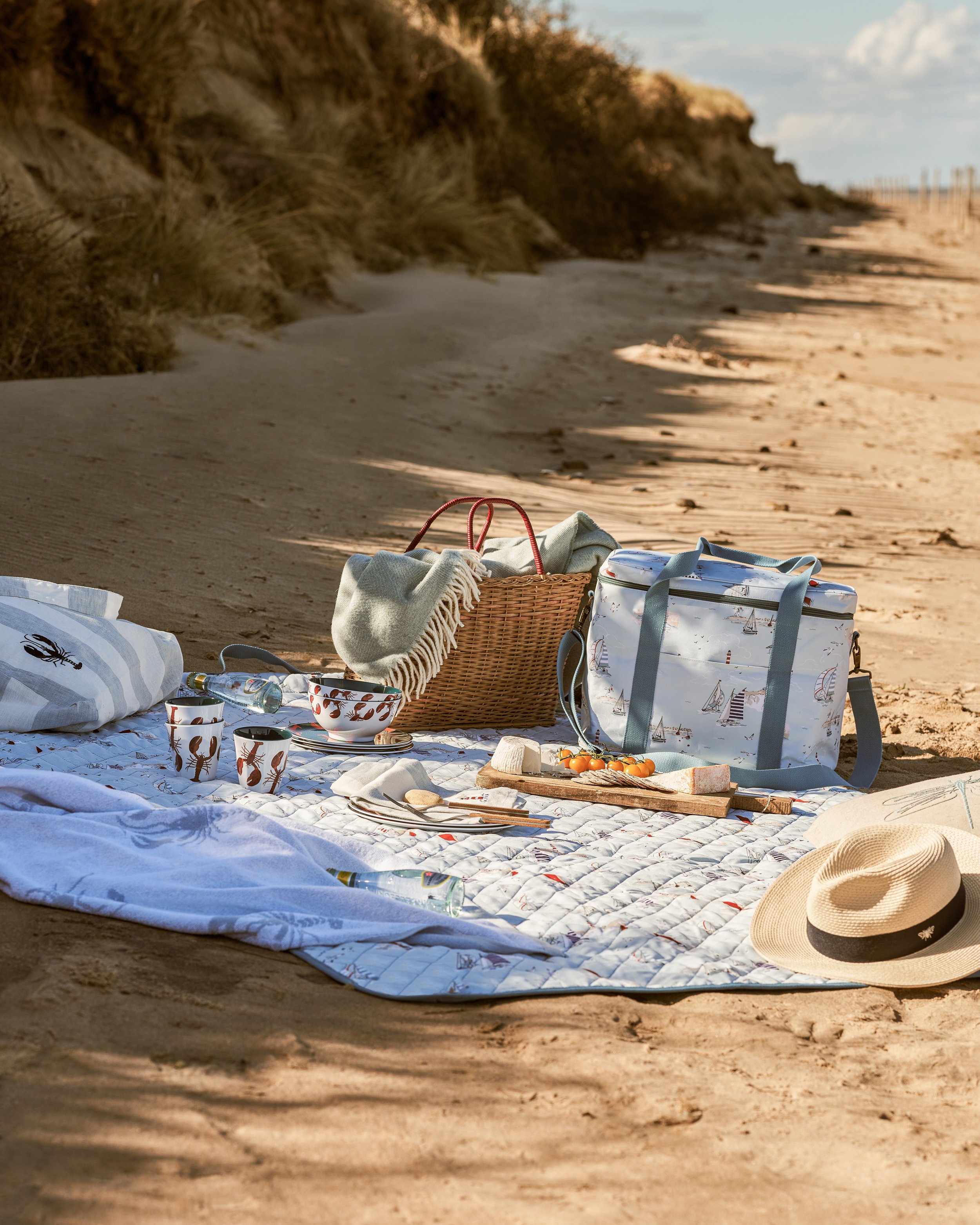 SS25-COASTAL-BOATS-PICNIC-HERO-PORTRAIT.jpg
