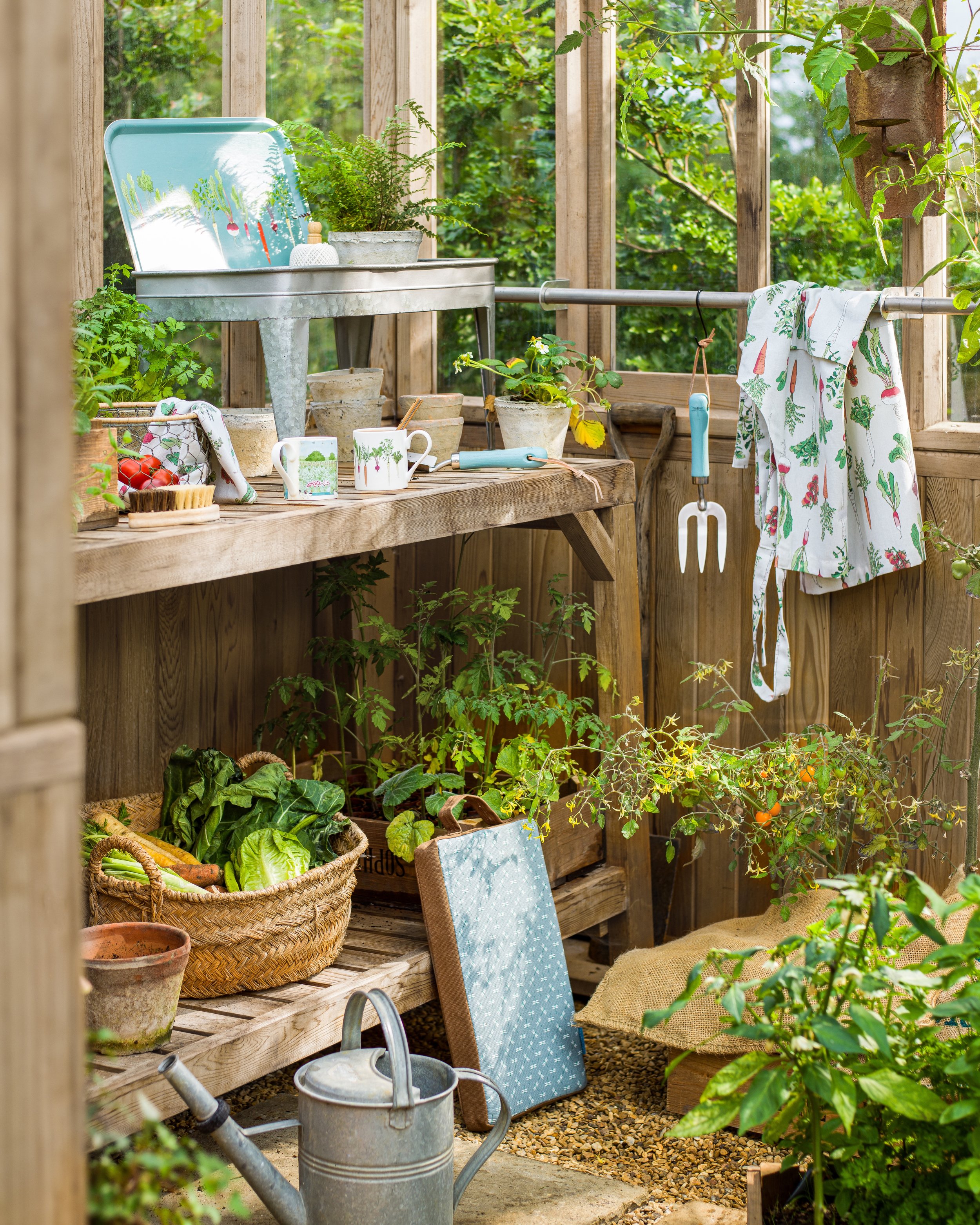 SS25-GARDEN-VEGETABLES-GARDENING-HERO-PORTRAIT-2.jpg