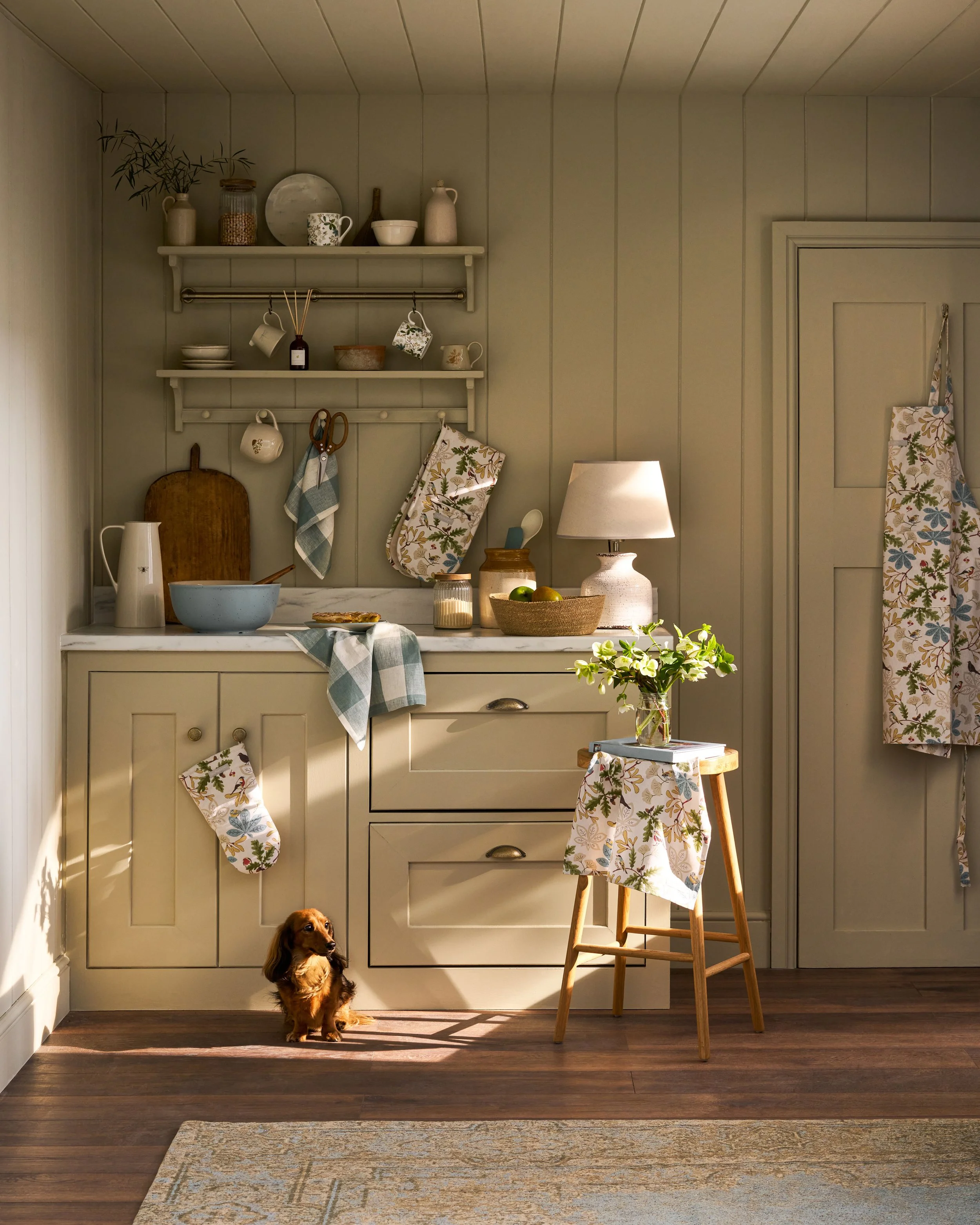 AW25-ORCHARD-BIRDS-KITCHEN-HERO-2-PORTRAIT.jpg