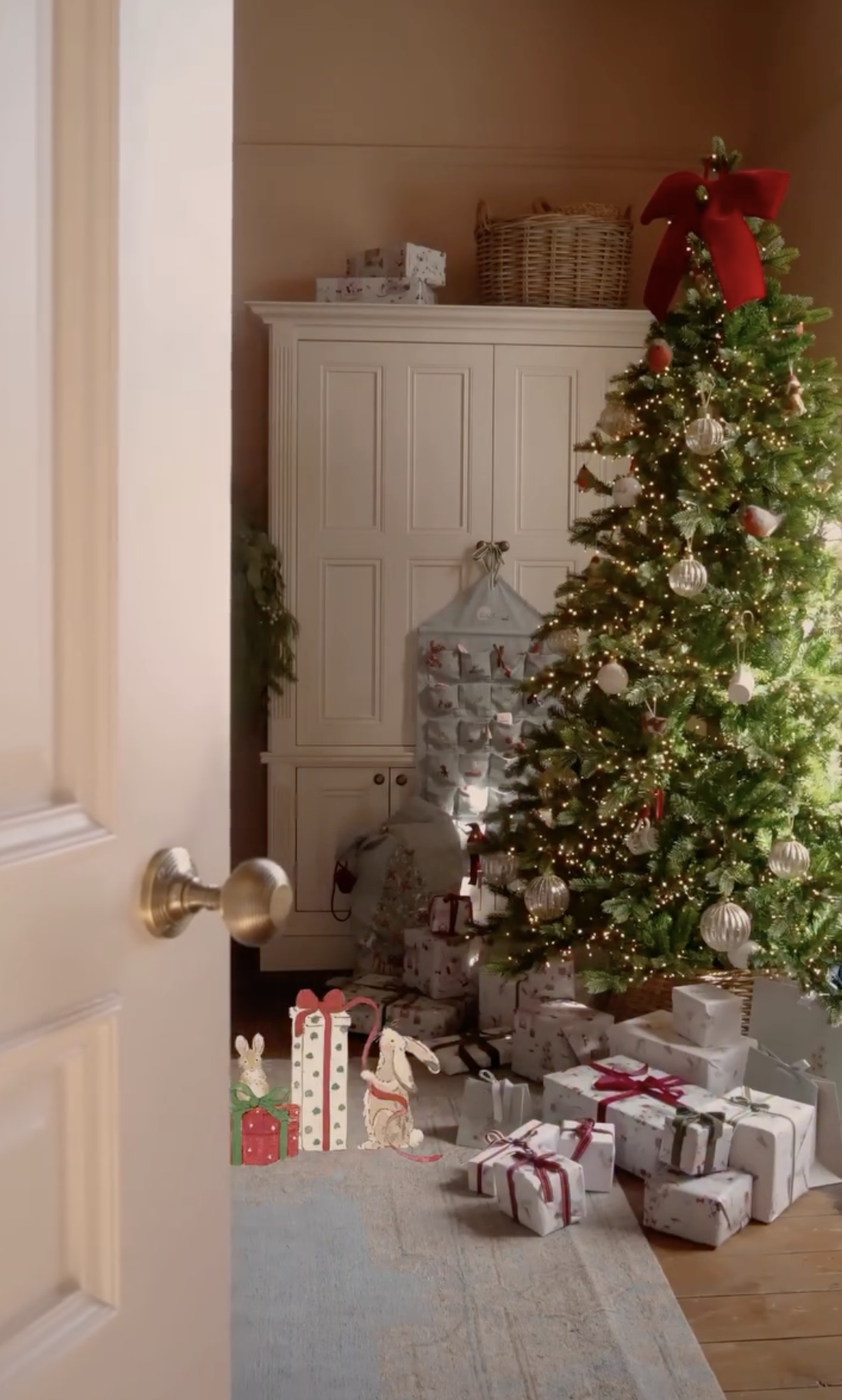 Sophie Allport Social Campaign | Christmas AW25 