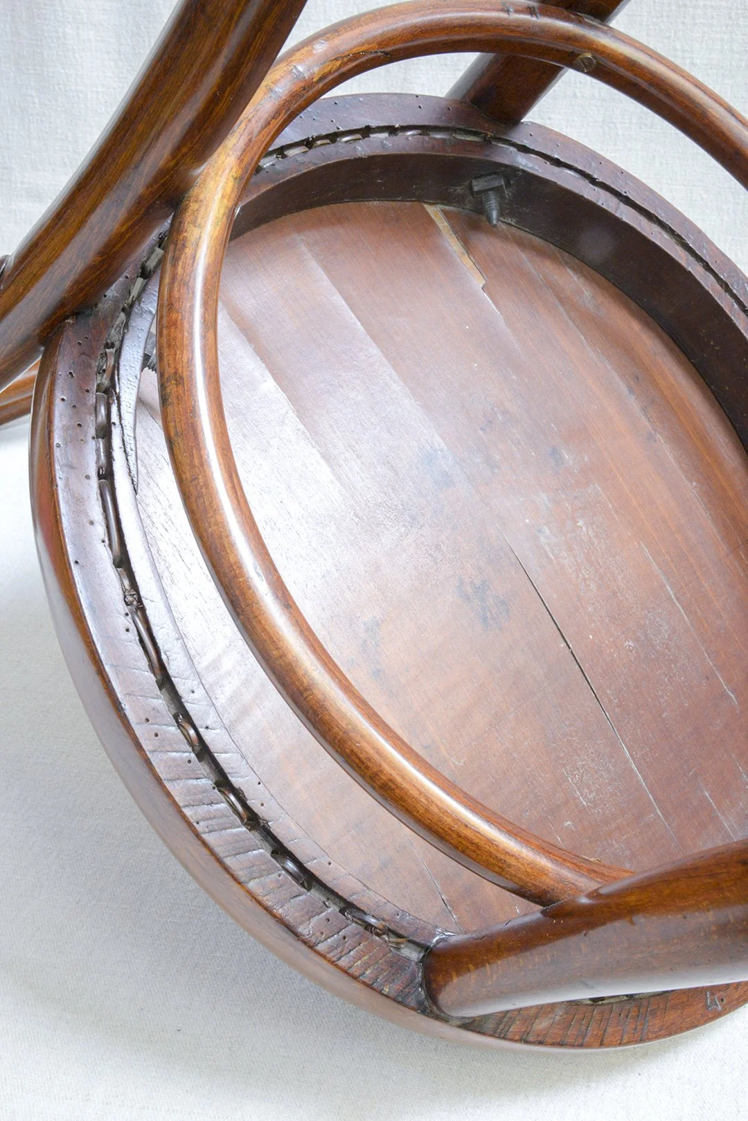 23-10_thonet-bentwood-chair-pressed-seat_9.jpg