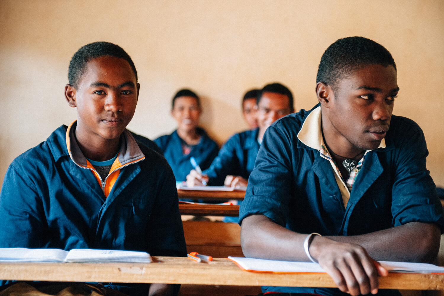  Enfants des rues. Formation professionnelle. Salle de cours théorique. Tananarive. Avril 2018 // Street children. Professional training. Theoretical classroom. Antananarivo. April 2018. 