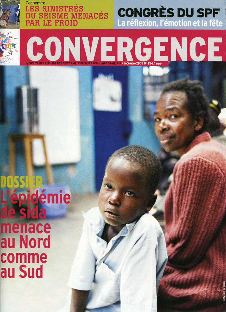  Convergence. Spécial SIDA. Avec le Secours Populaire Français. Décembre 2005 // Convergence. Special AIDS. With the Secours Populaire Français. December 2005. 