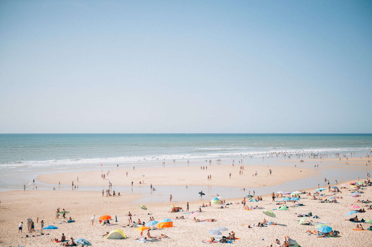  La plage. Avec la CCAS. Gironde, France. Août 2018 // The beach. With the CCAS. Gironde, France. August 2018. 