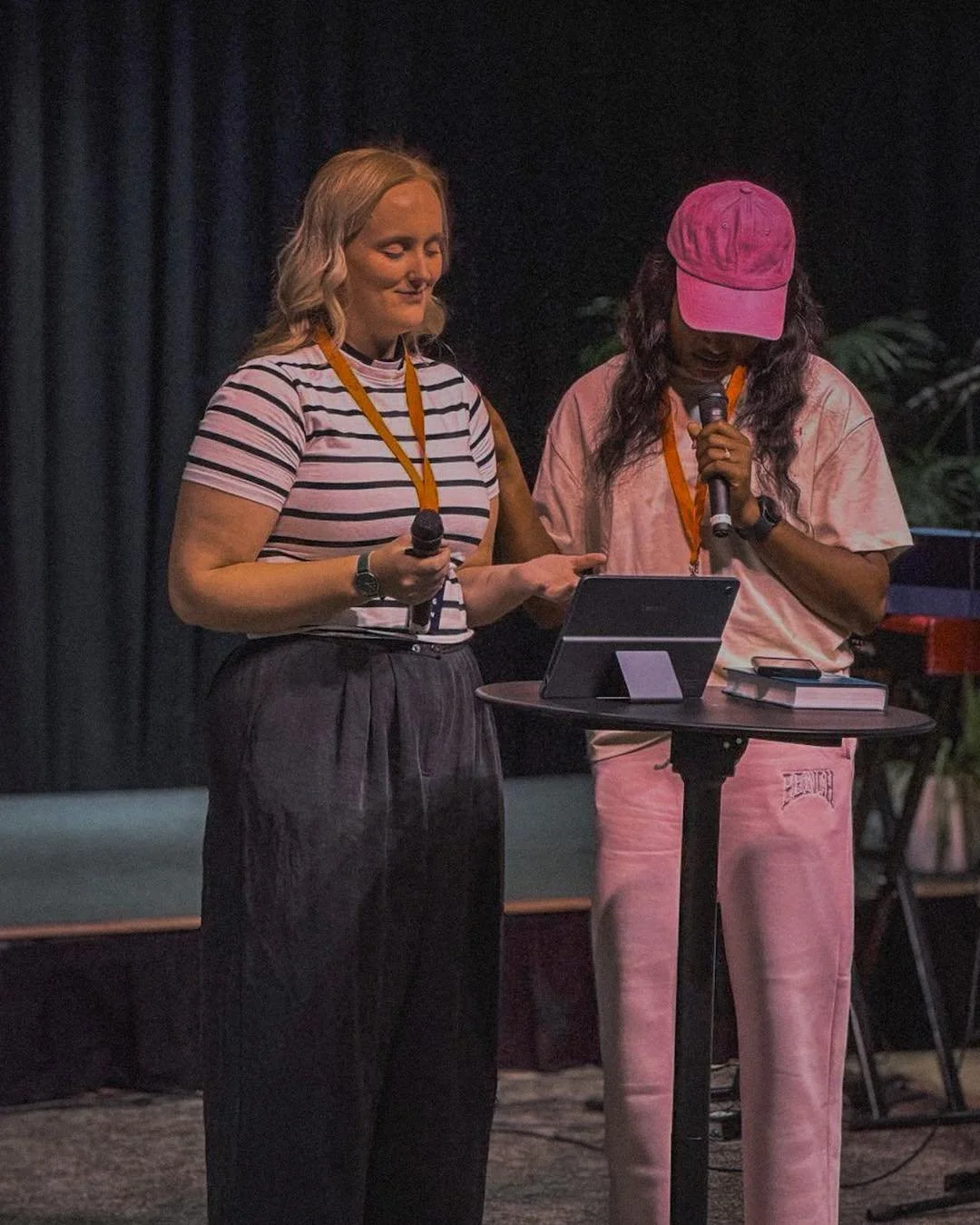 We 🧡 Sundays together!

Join us this Sunday&hellip;
10am Gathering
12pm Baptism Info Session
6pm Gathering