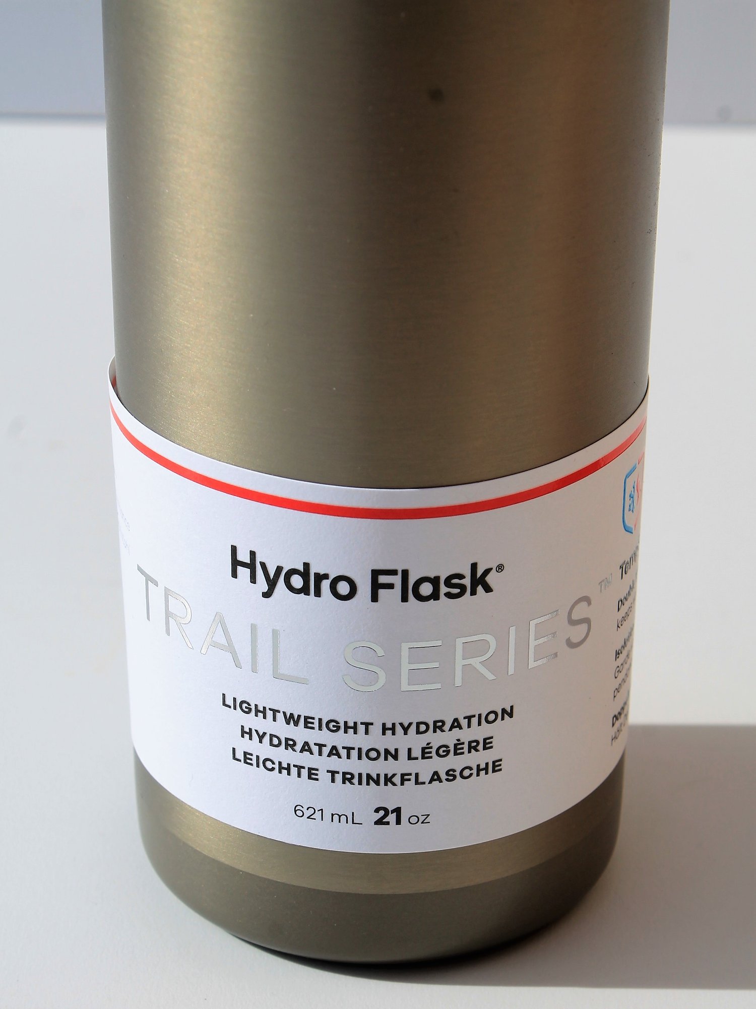 Hydro Flask 21 oz Lightweight Standard Mouth Trail Series Obsidian