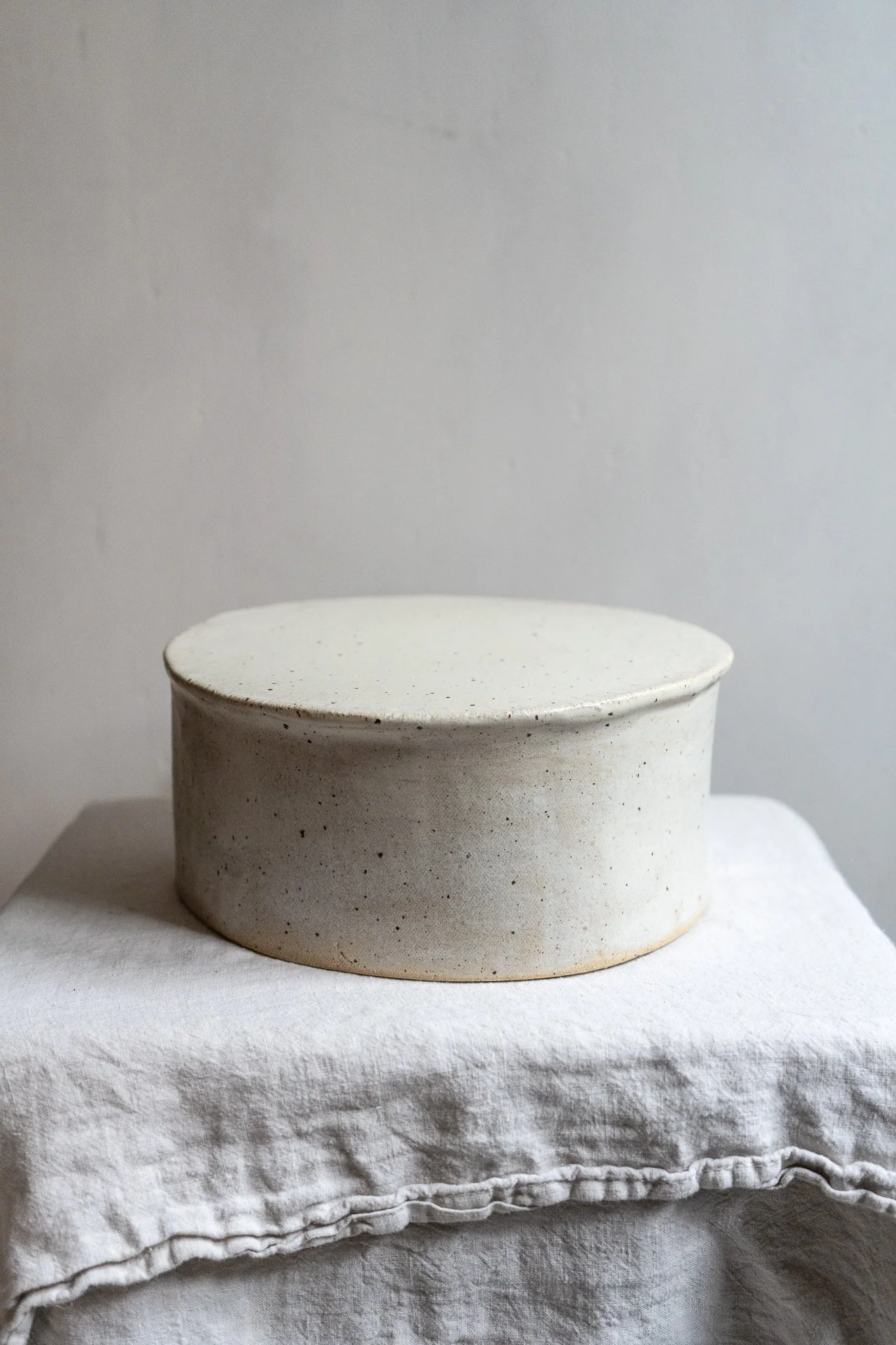 *STUDIO SALE* Large Plinth Cake/Serving Stand in Pebble glaze - One off