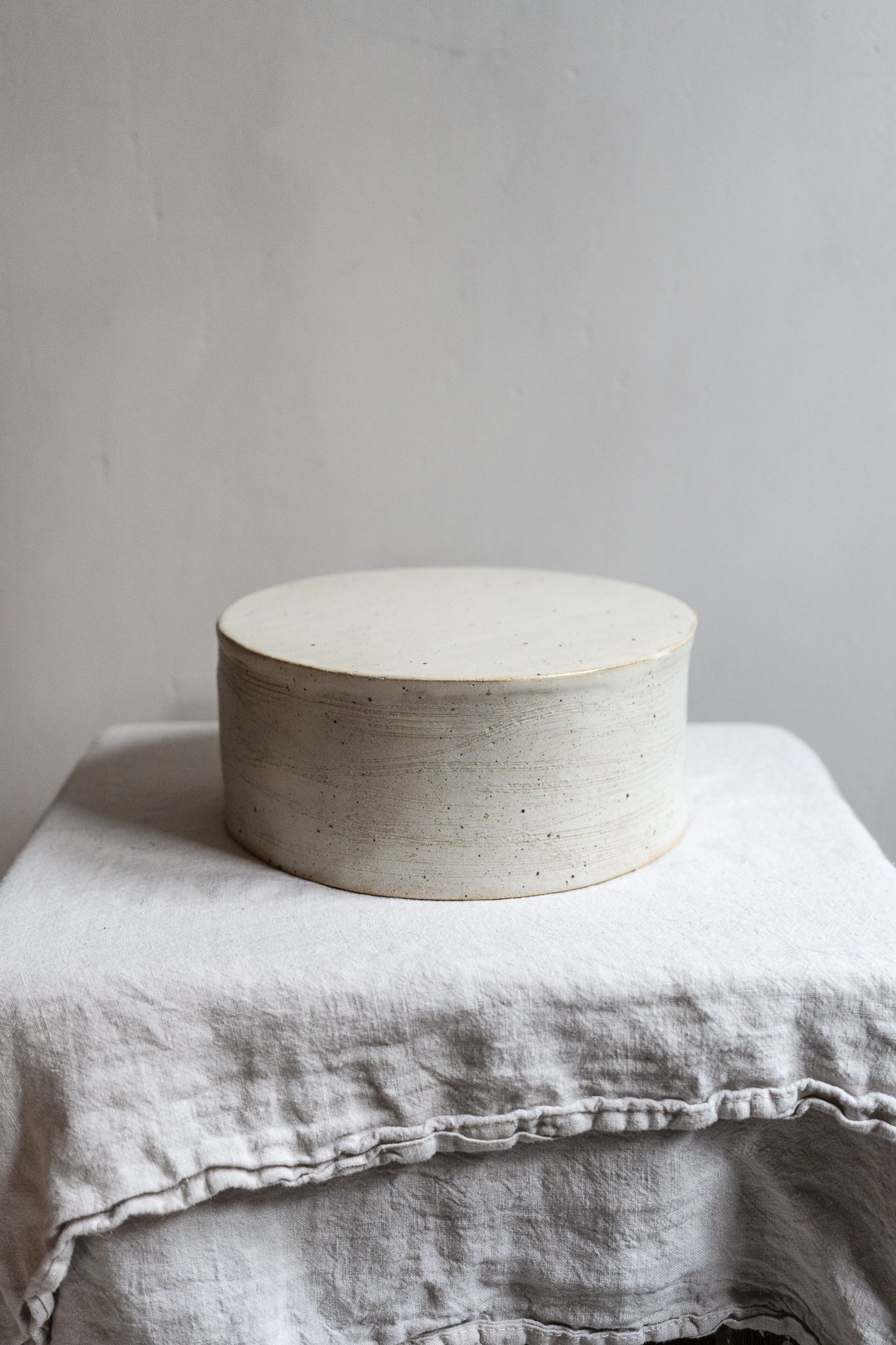 *STUDIO SALE* Plinth Cake/Serving Stand in Pebble Glaze - One off
