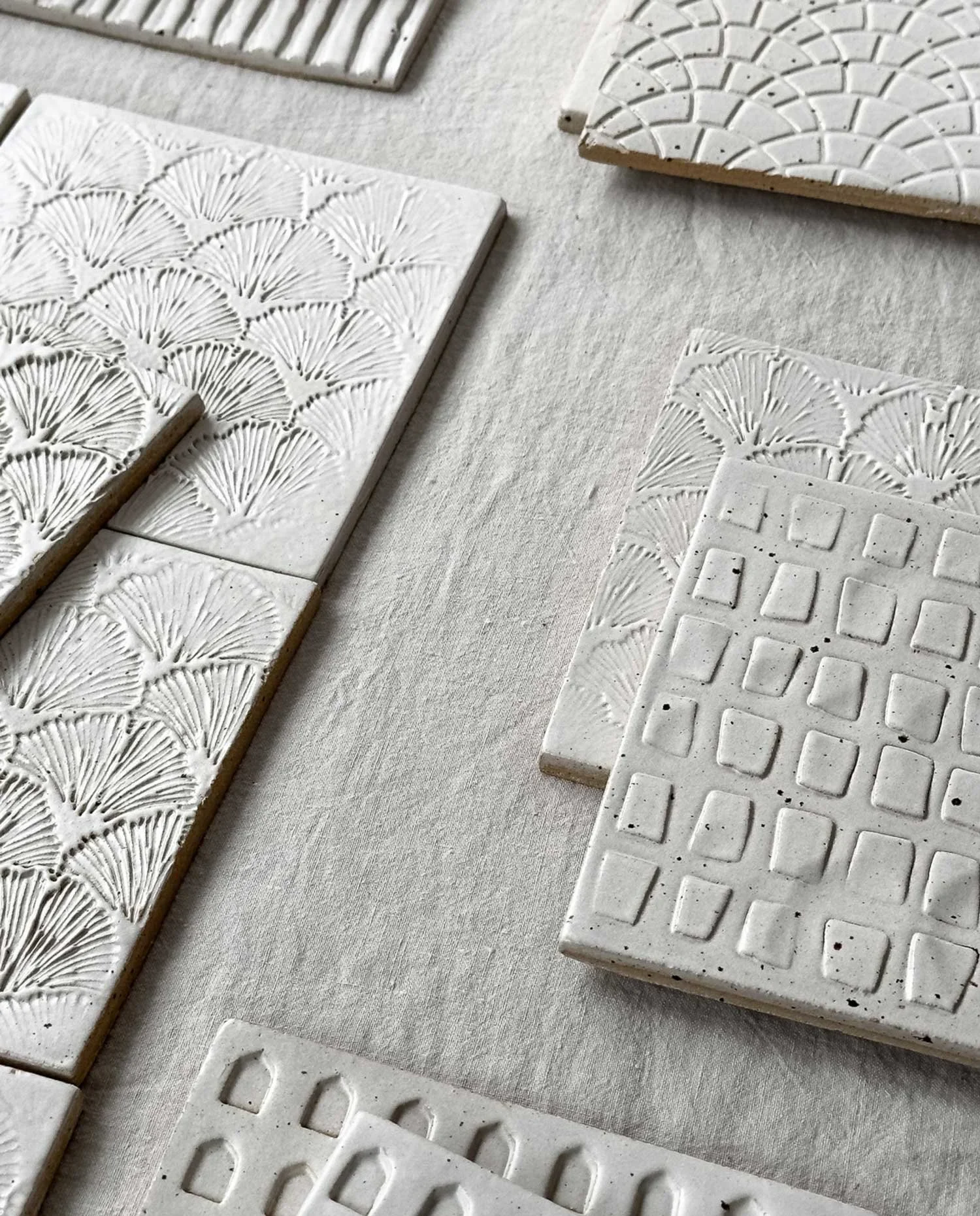 15_05_EveryStory_HandmadeCeramicTile_Group_2.webp