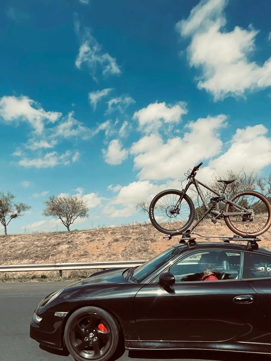 #alwaysridewithdeneri #denerimotors #denerimotorsclub #ramenetonpotaudeneri #friendsandfamily #ridethestreet #baskcountry #ahetze #surf #sk8 #music #art #photography #vintagecar #vintagemotorcycle #garage #landscape #travel #workout #mountainbike @no