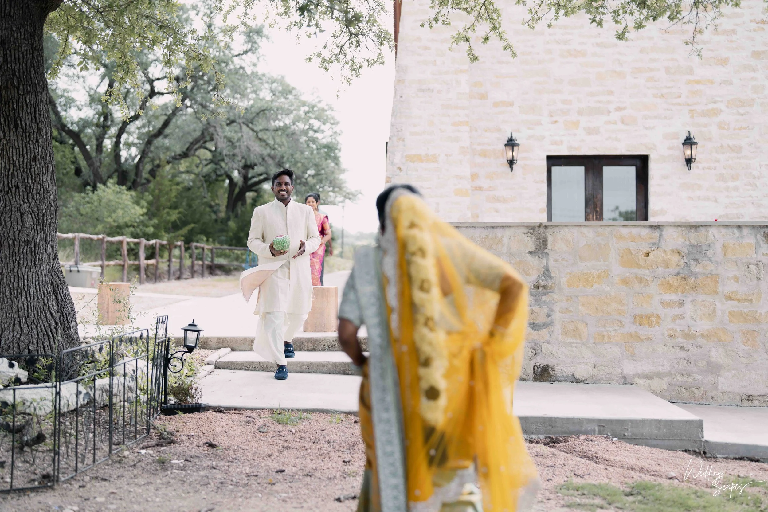sreelatha-sravan-indian-wedding-villa-at-the-vineyards-austin-texas-37.jpg