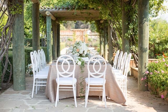 The gorgeous arbor @bernarduslodge was the prettiest setting for an intimate table for twelve! 📷  @_lauradawn | @lc_floral | @napavalleylinens | @agrandeaffair | @prettypleaselifestyle | @bernarduslodge