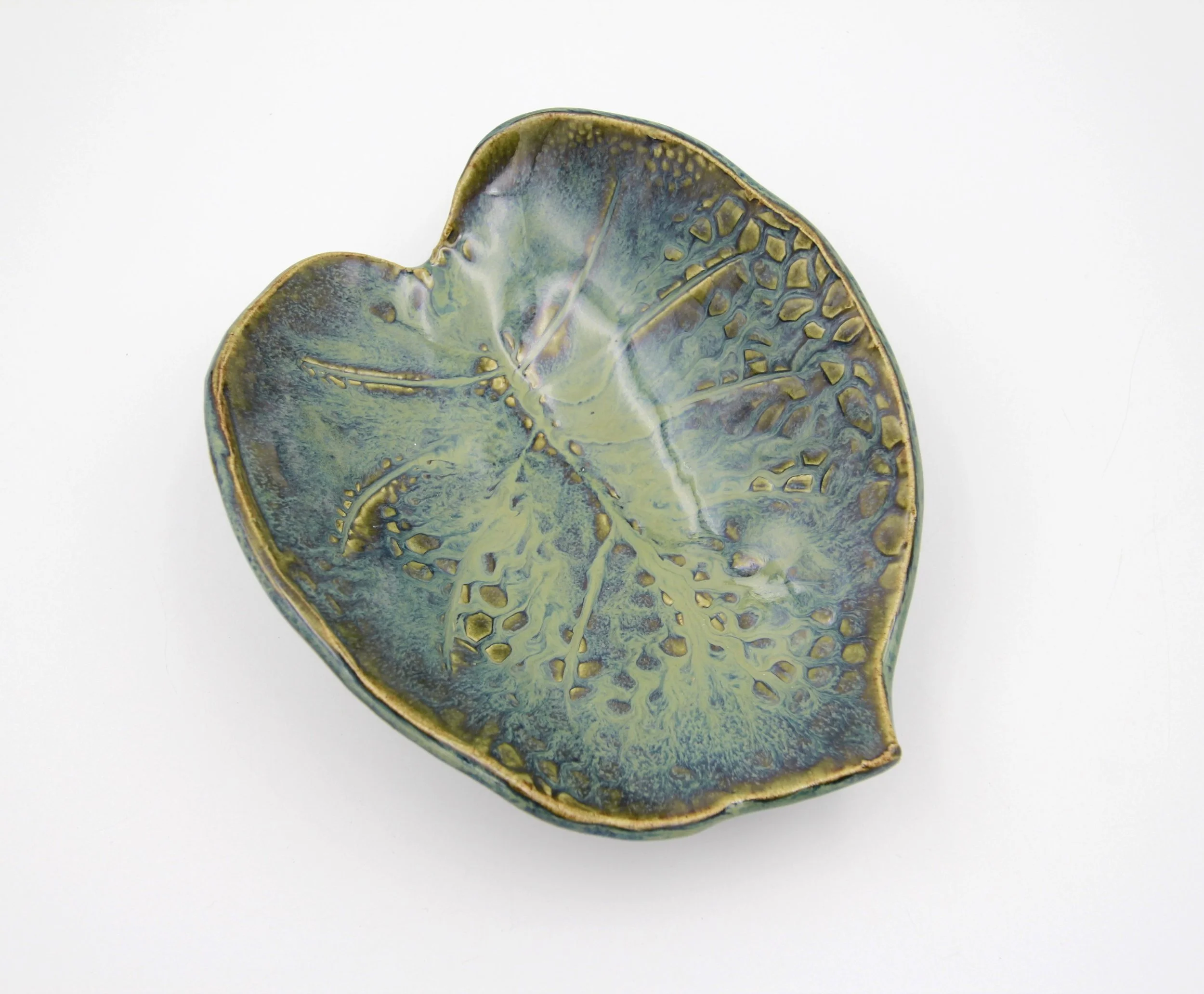 CCW008 Curved Leaf Dish - Sherree Devor.JPG