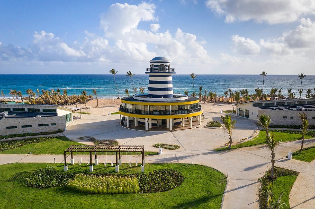 Ocean el Faro lighthouse2.jpg