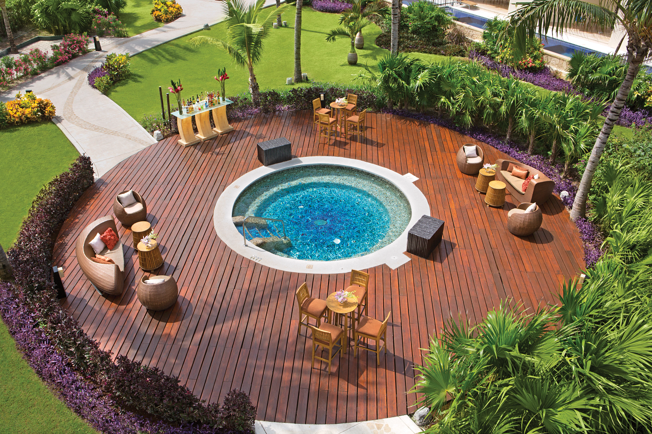 DRERC-GRP-Cocktail-Whirlpool-1-CB.png