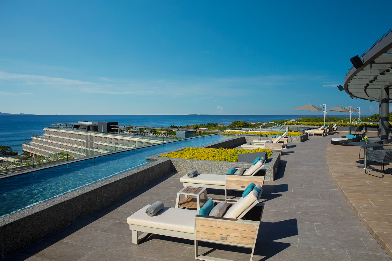 DRBMI-SEBMI-EXT-SkyBarPool-1A-CB.png