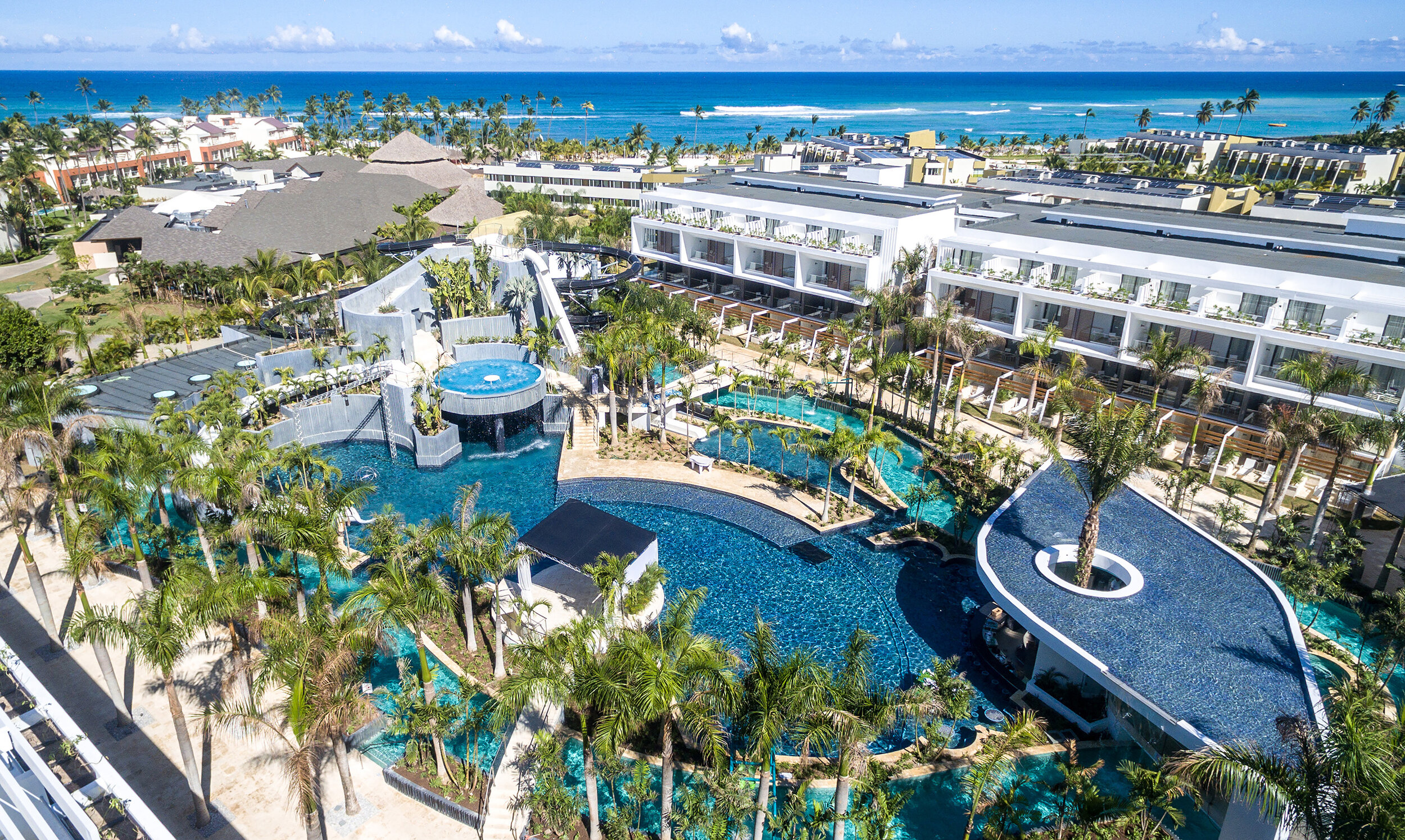 NOOPC-EXT-Family-Pool-Waterslide-aa.jpg