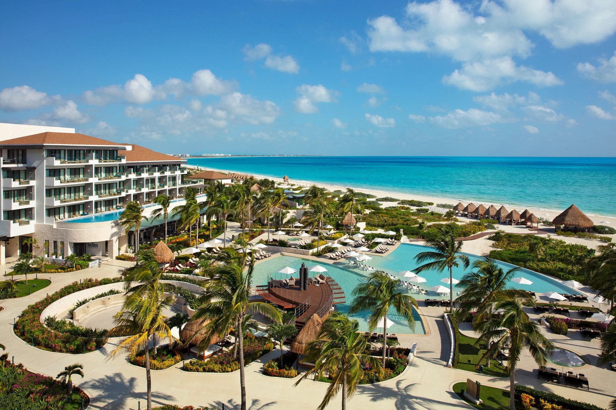 DREPM-EXT-MainPool-Panoramic-1A-CB-CB.jpg