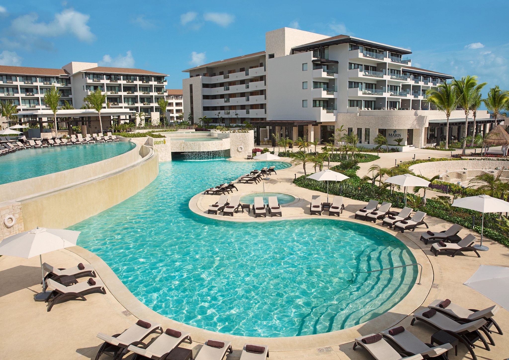DREPM-EXT-GrottoPool-1-CB.jpg