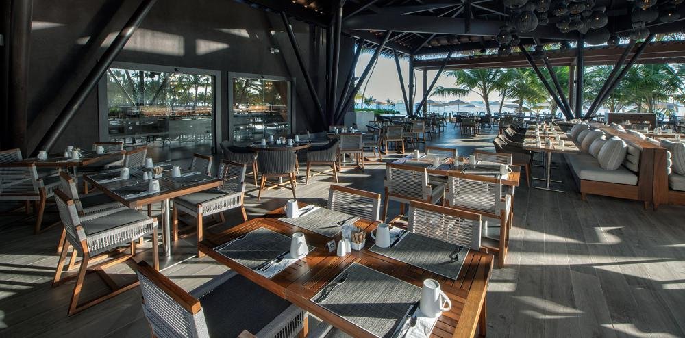 494-1000-unique-beach-bar-lopesan-costa-bavaro-punta-cana.jpg