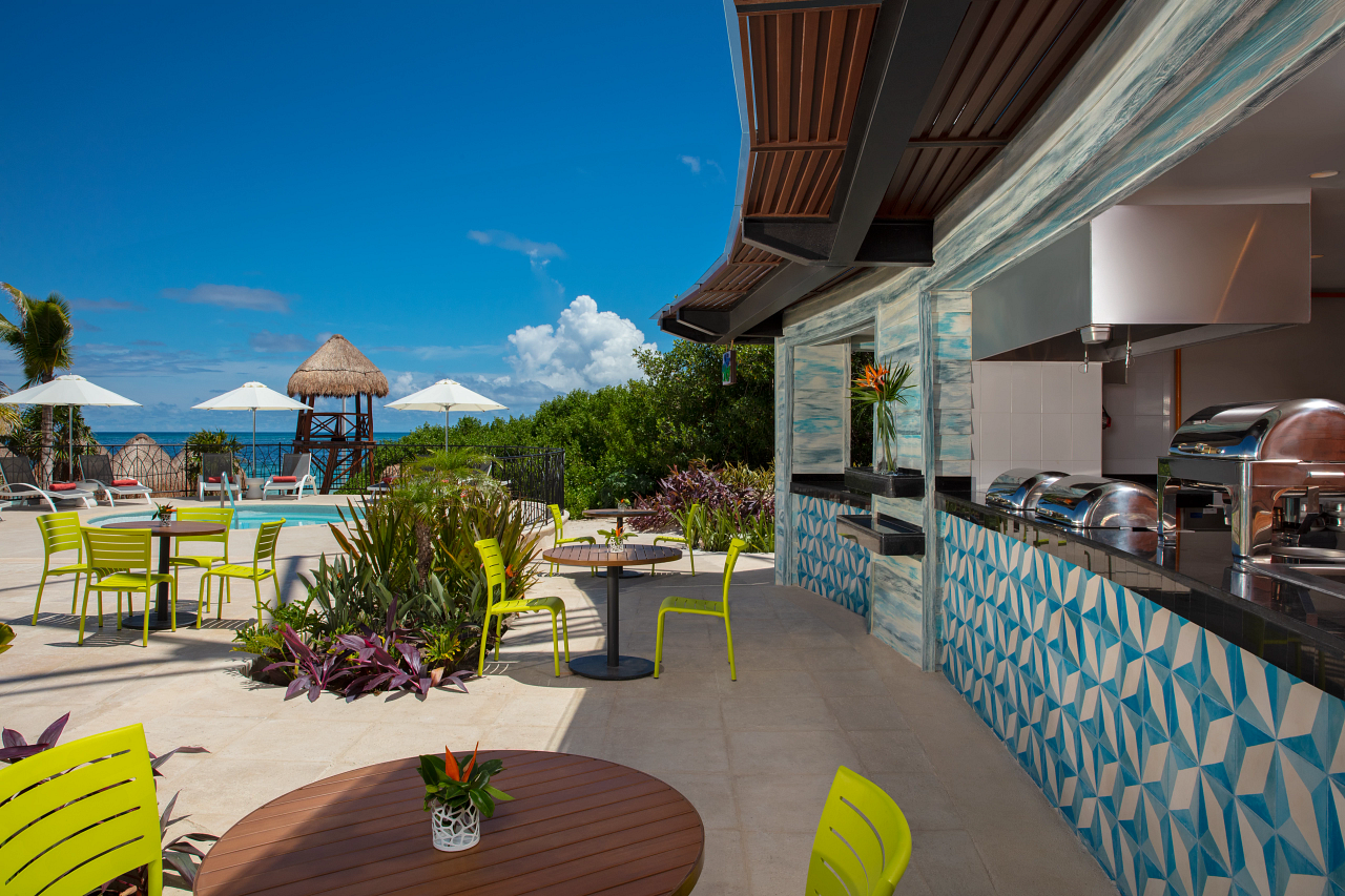 DRENA-RES-BarefootGrill-1A-RGB-CB.png