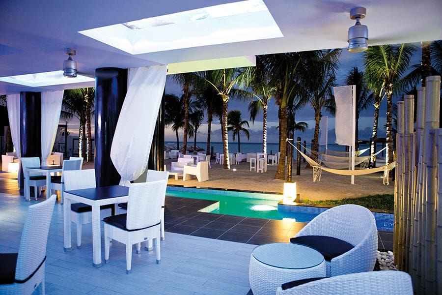 bar-chill-out-riu-palace-jamaica_tcm55-230038.jpg