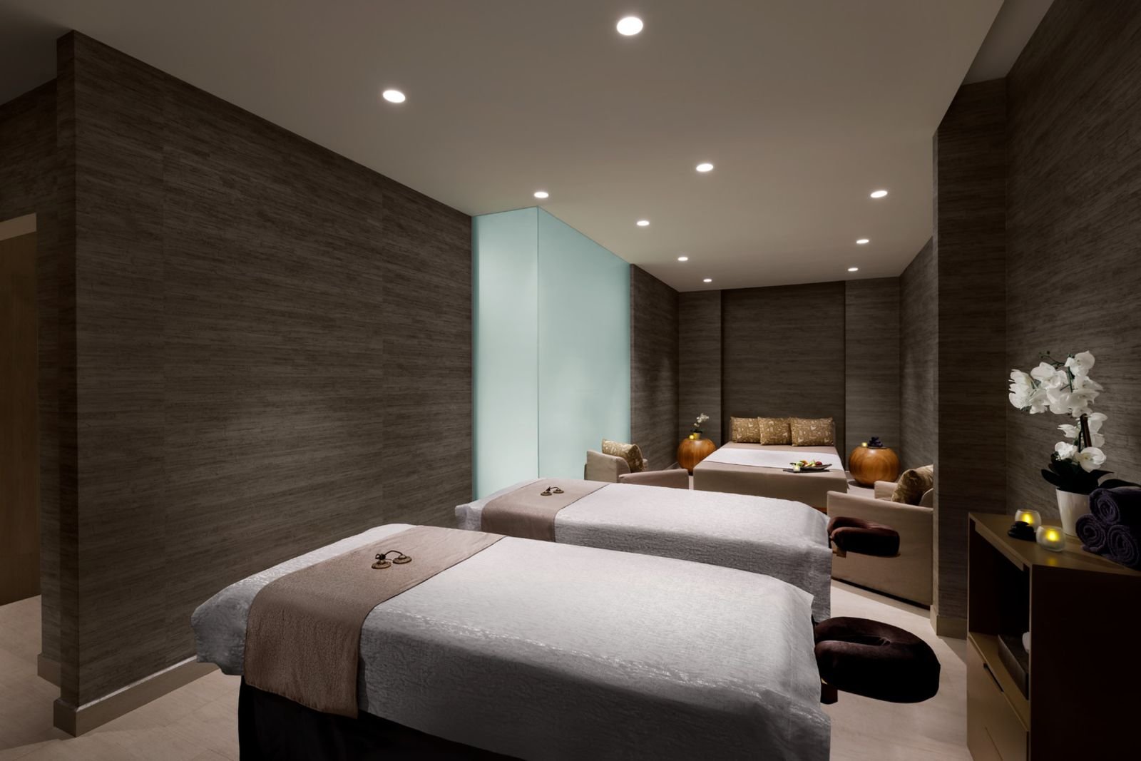HRHLC_SPA_DOUBLE_TREATMENT_ROOM.jpg
