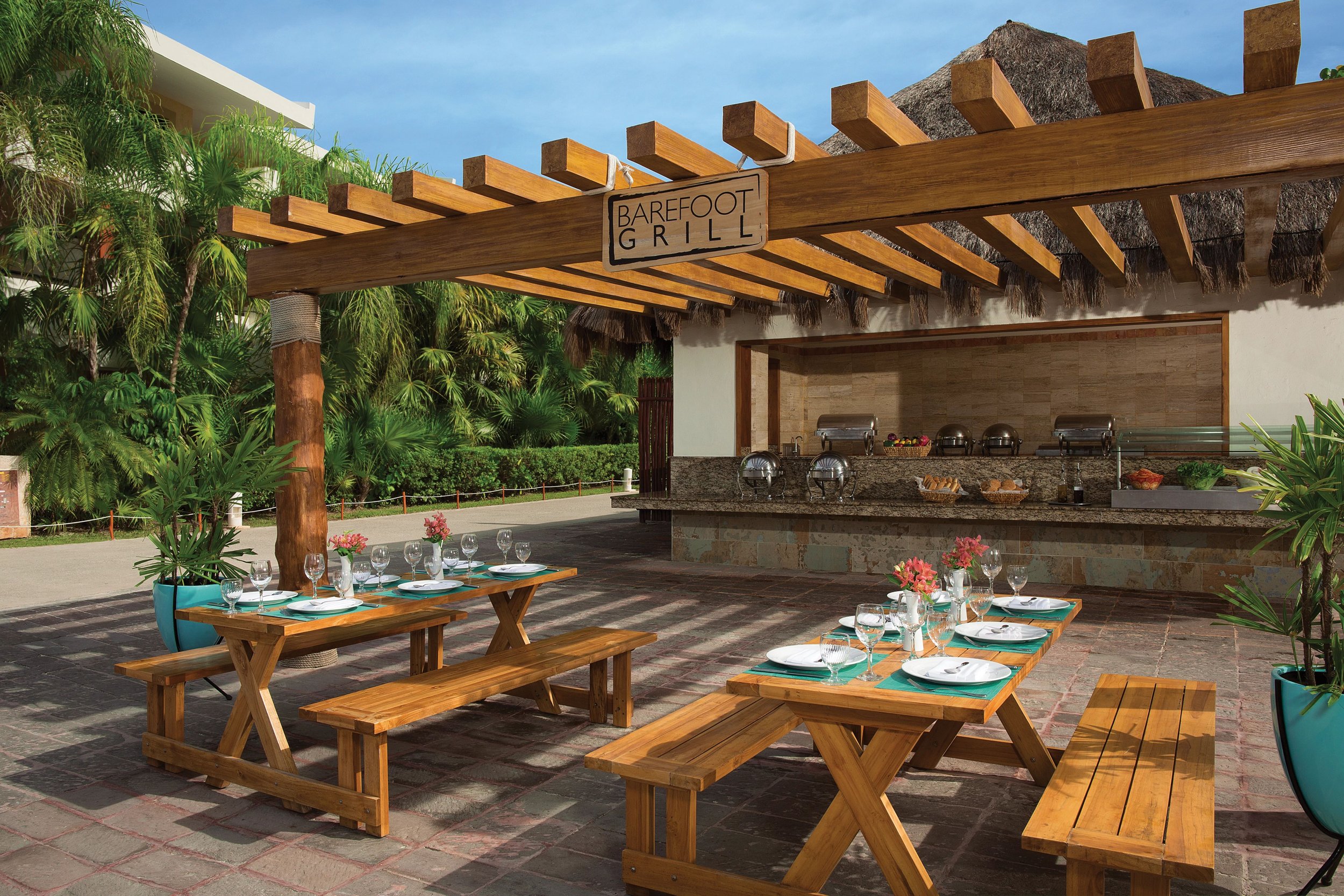 DRSRC-RES-BarefootGrill-1A-CB.jpg
