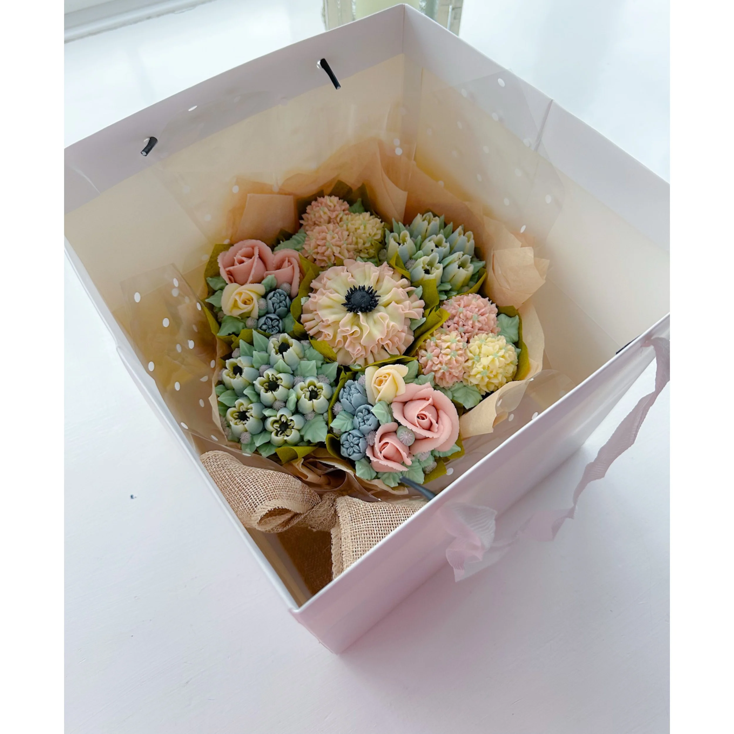 White 25cm Bouquet Bag