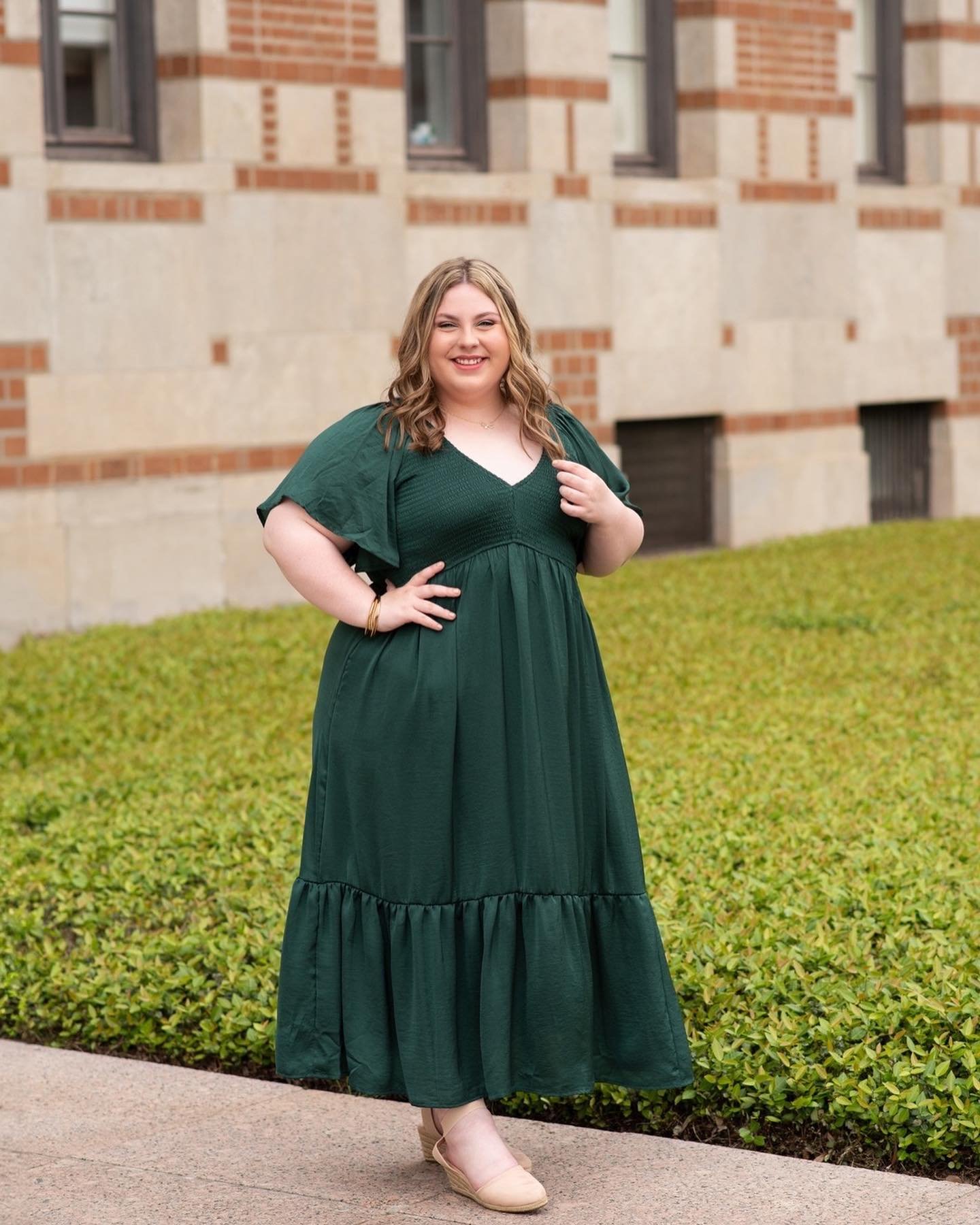 So many fun memories with Lainey at her mom at her senior session - we had great weather, beautiful locations and lots of laughs! Swipe to see Lainey's mom and I telling her to channel her inner Kasey Musgraves for her bluebonnet pics 🦋🦋🦋
⠀⠀⠀⠀⠀⠀⠀⠀