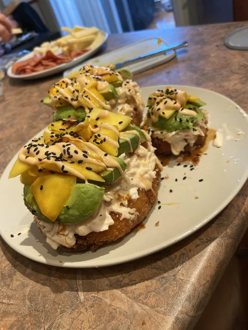 Sushi pizza
