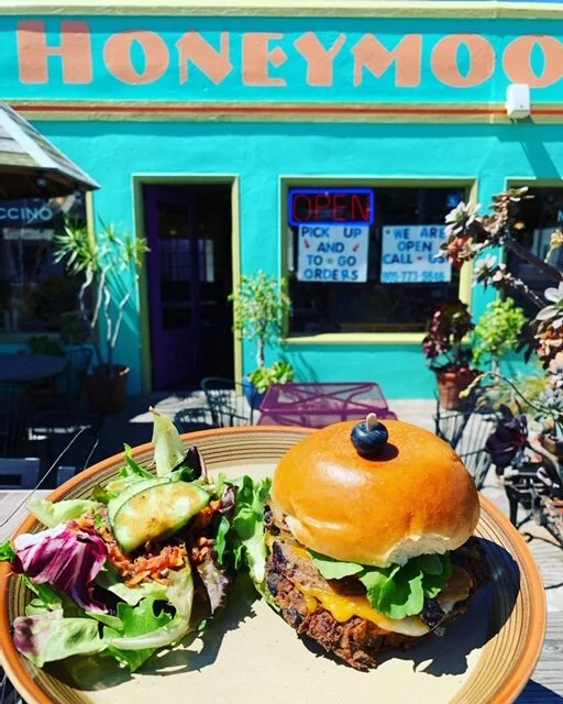 honeymoon cafe