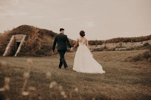 Take my hand, take my whole life too For I can't help falling in love with you. - Elvis Presley⁠
.⁠
.⁠
.⁠
.⁠
.⁠
.⁠
.⁠
.⁠
.⁠
.⁠
.⁠
.⁠
.⁠
.⁠
venue: @blackstoneri ⁠
wedding Planner: @leilaryanevents ⁠
florist: @leslieleefloraldesign ⁠
hair stylist/makeu