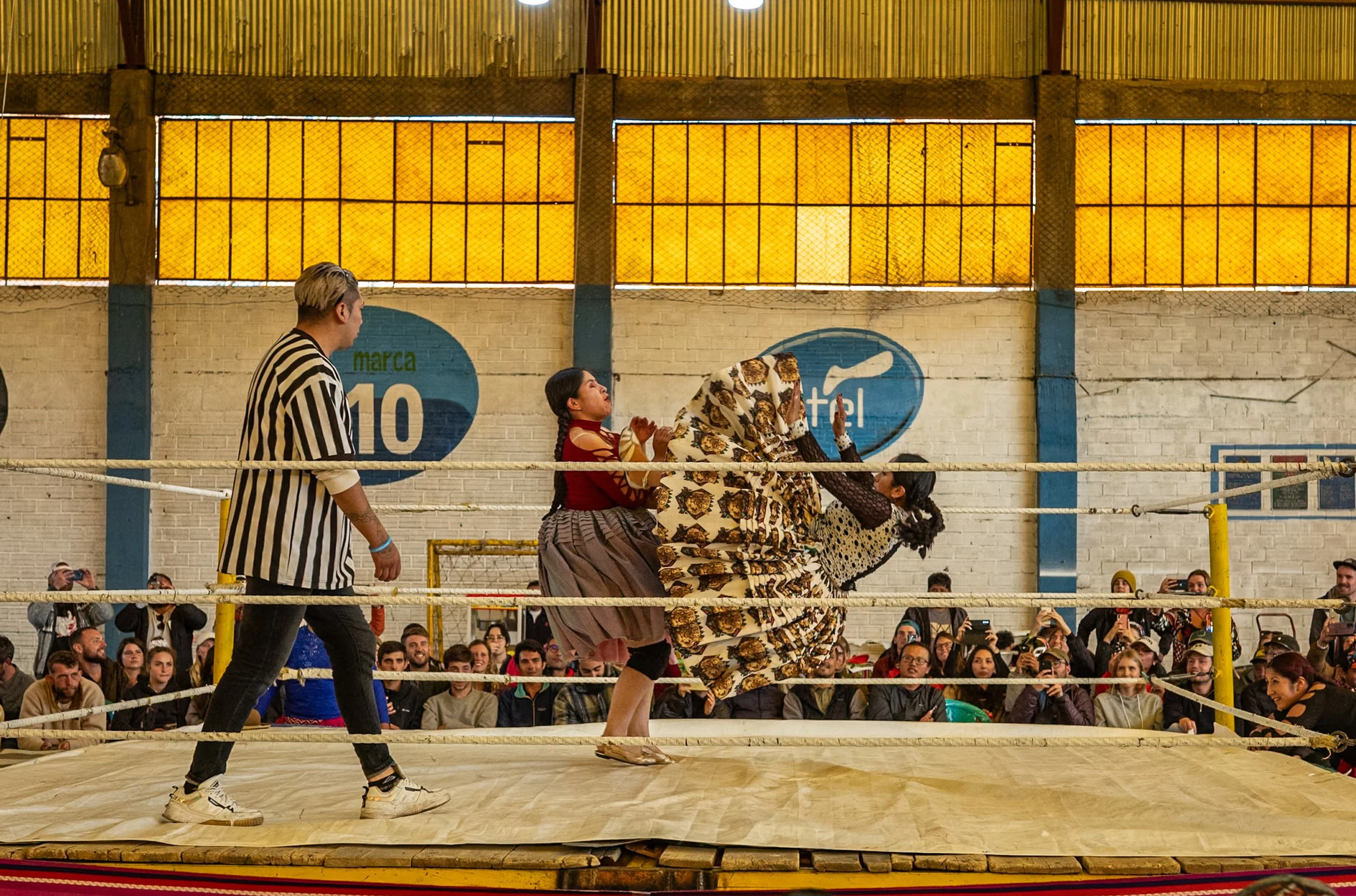 Cholitas Luchadoras in La Paz 5