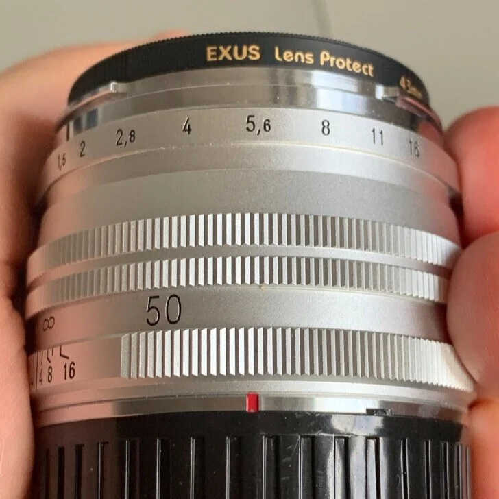 Nokton mount alignment mark