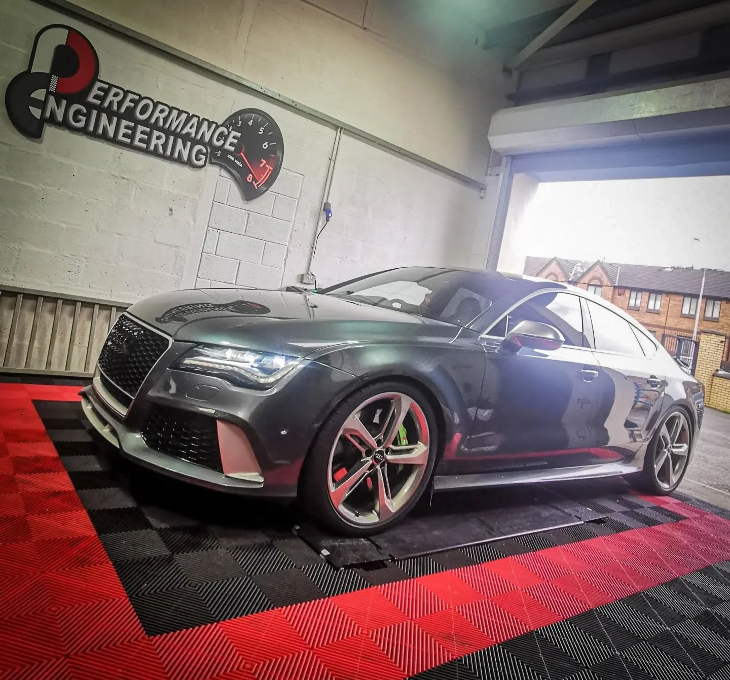 Big boy RS7 in the workshop for some upgraded downpipes
.
Everyone knows these are monsters when tuned but lack of sound makes downpipes a must
.
Get in touch for Remaps, Packages, Performance Upgrades and Servicing for your vehicle 
.
💻 - Website &