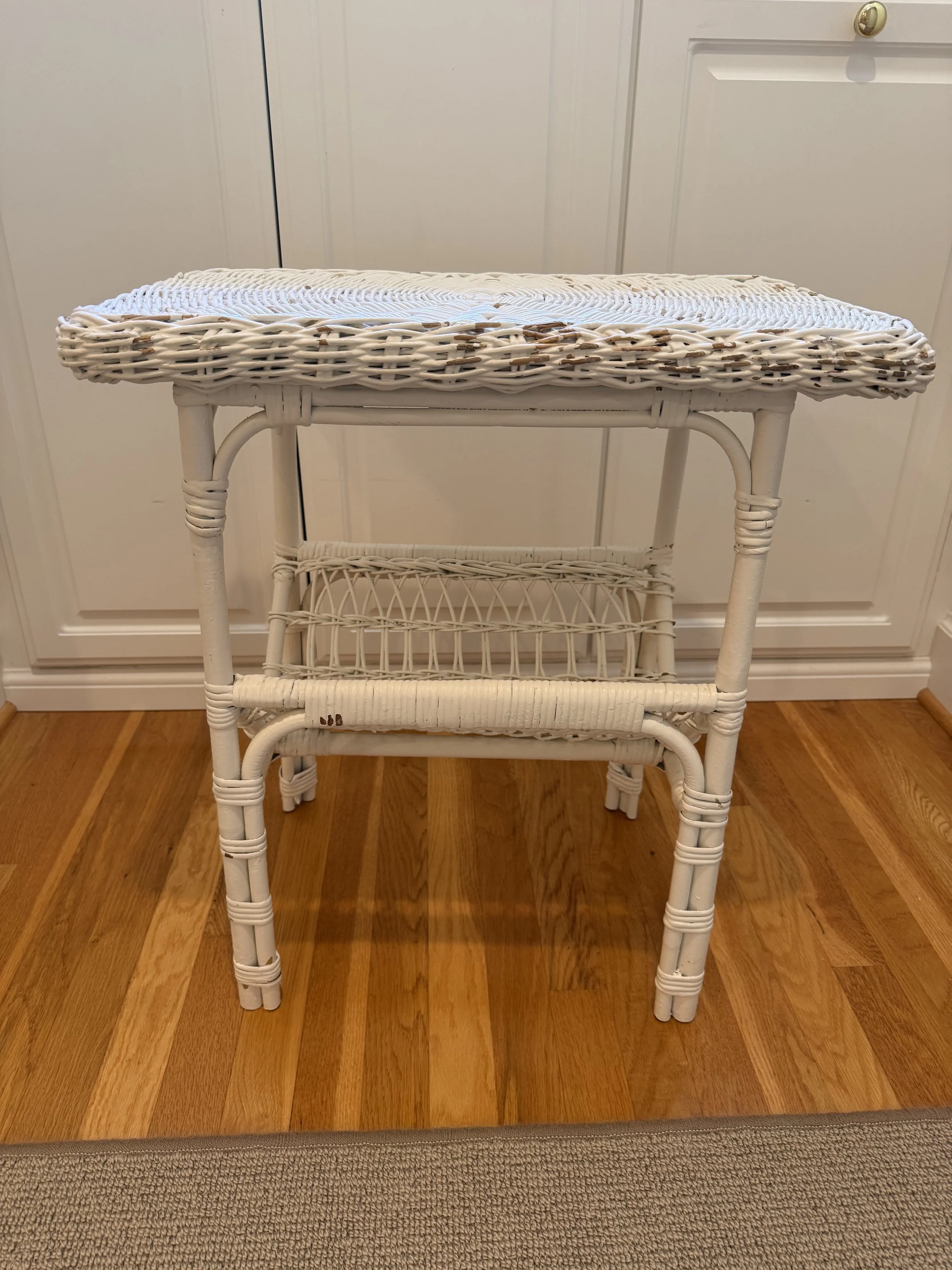 Wicker Side Table with Magazine Rack - NASHVILLE