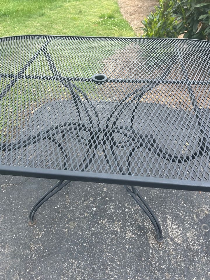 patio table 2.jpeg