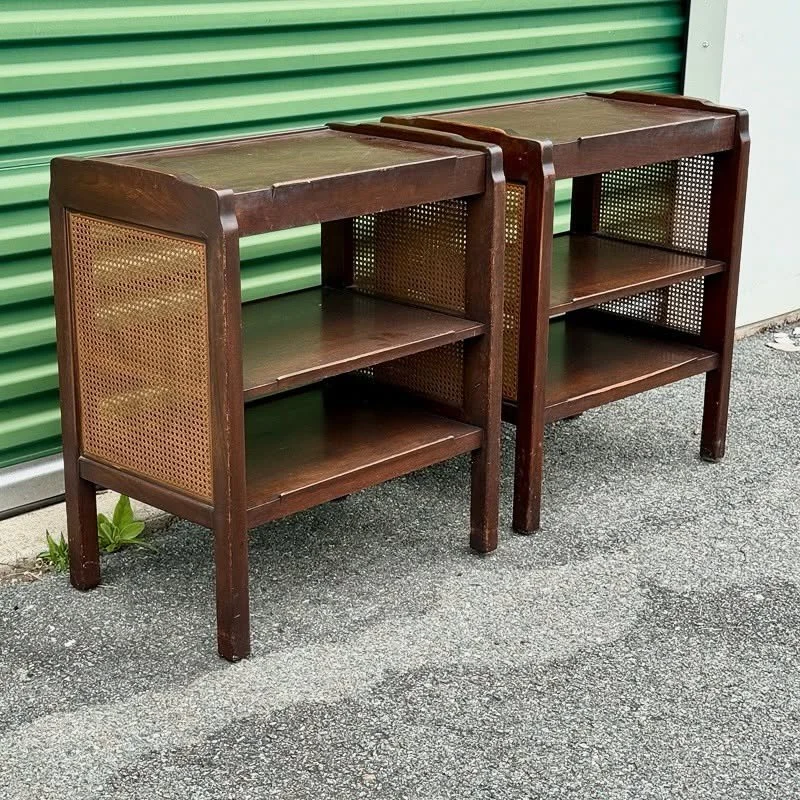 Calling all mid century fans! 
Vintage Dunbar nightstands 🤩🤩
.
.
.
.
.
#dunbar
#edwardwormleyfordunbar
#dunbarfurniture
#edwardwormley
#howivintage
#mixoldwithnew
#chairishseller
#gonegirlhome