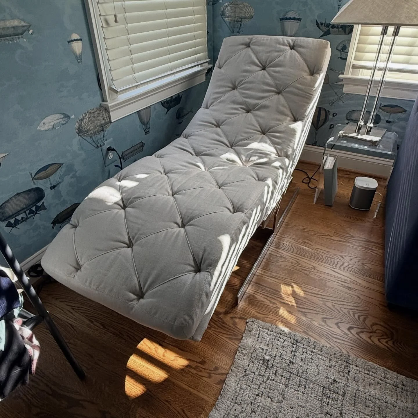 Calgon, take me away!
.
.
.
.
.
#restorationhardware 
#chaise
#rhchaise
#tuftedchaise
#chaiselongue