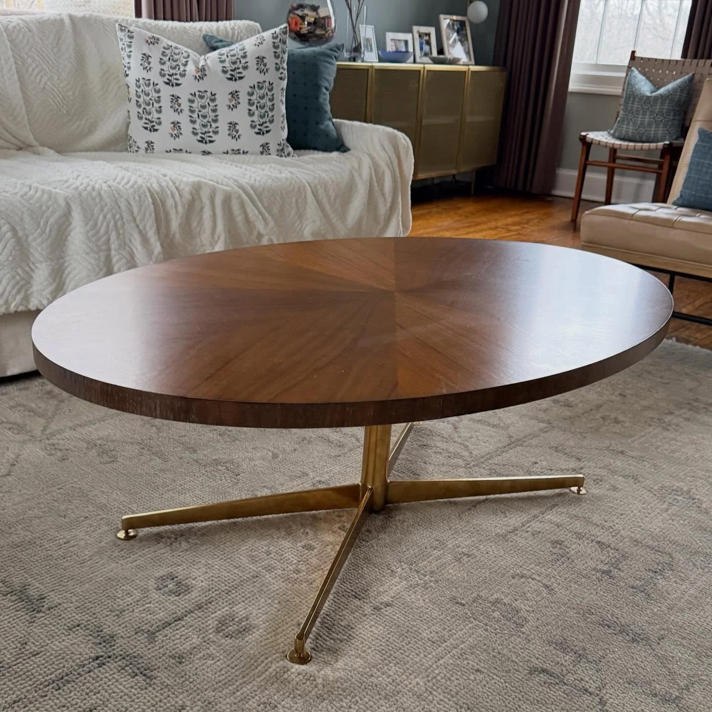 She&rsquo;s a beauty.
.
.
.
.
.
#highlandhouse
@highlandhouse
#midcenturystyle 
#walnutbrass