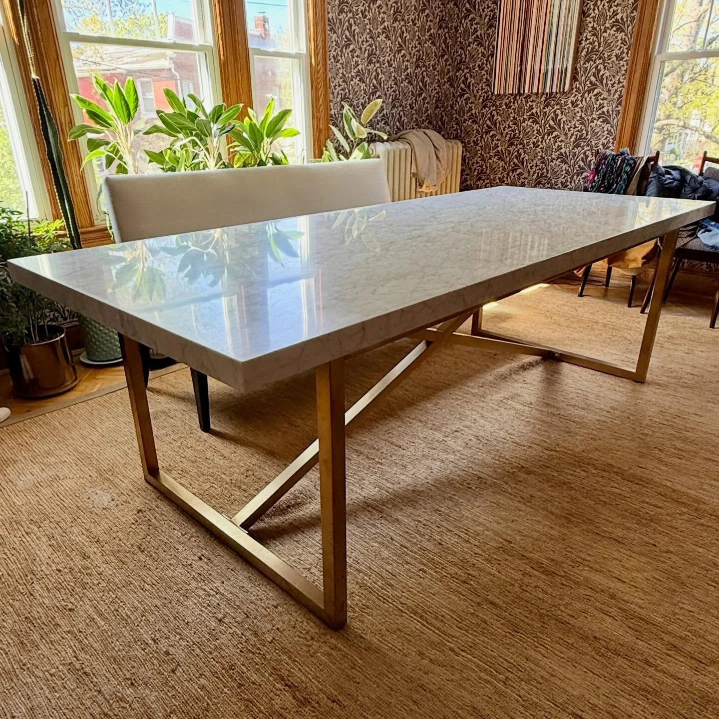 🎼 Torano, Torano, we love you, Torano, you&rsquo;re only a click away 🎶
🔸 RH 96&rdquo; Torano Marble Dining Table
.
.
.
.
.
#rhdiningtable 
#marblediningtable
#moderndiningtable 
#restorationhardware