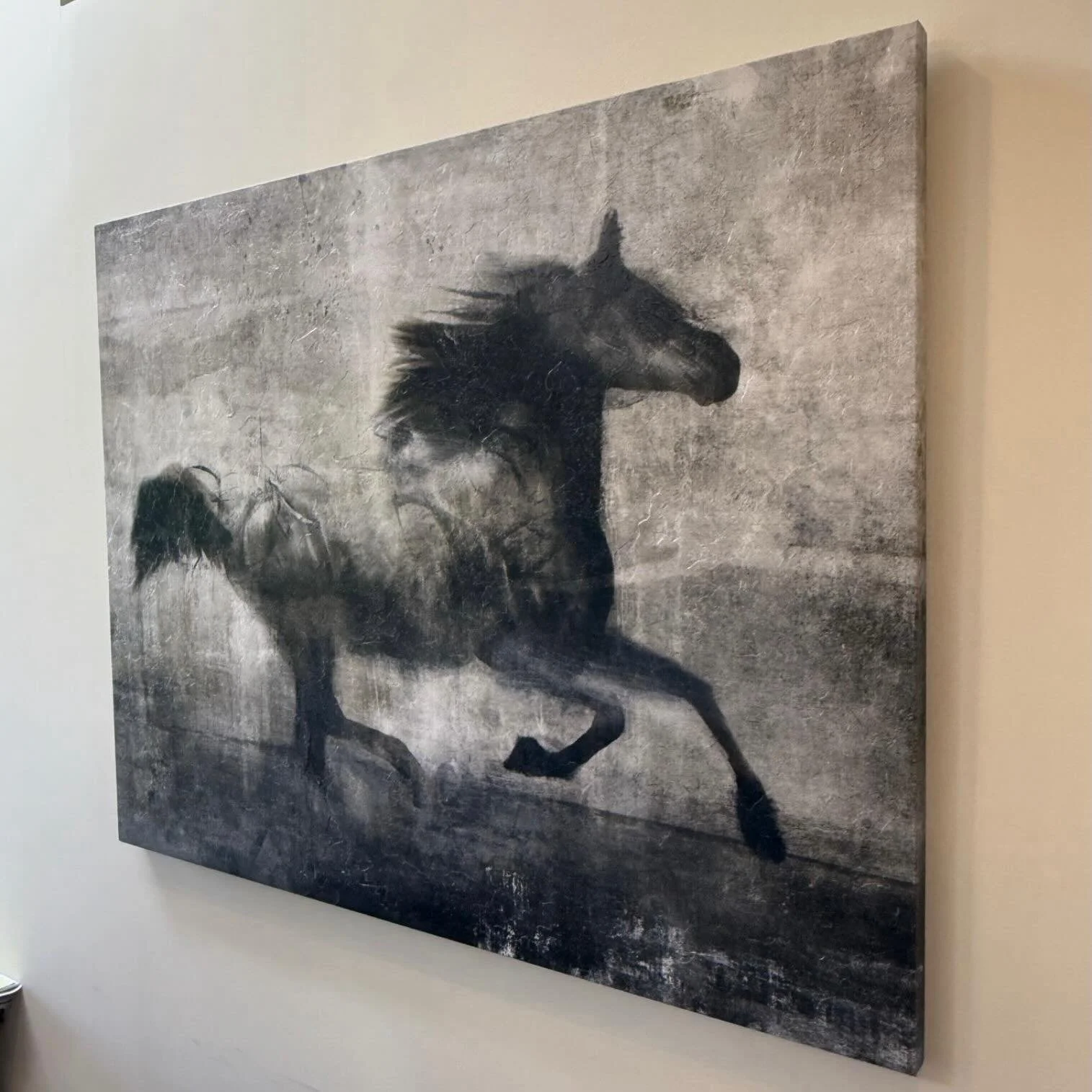 Horse Art for the Derby 

🐎Chelsea Art Studio &ldquo;Quick Step&rdquo;
🐎Glen Echo Carousel Serigraph
.
.
.
.
.
#horseart
#artmakestheroom
#justaddart