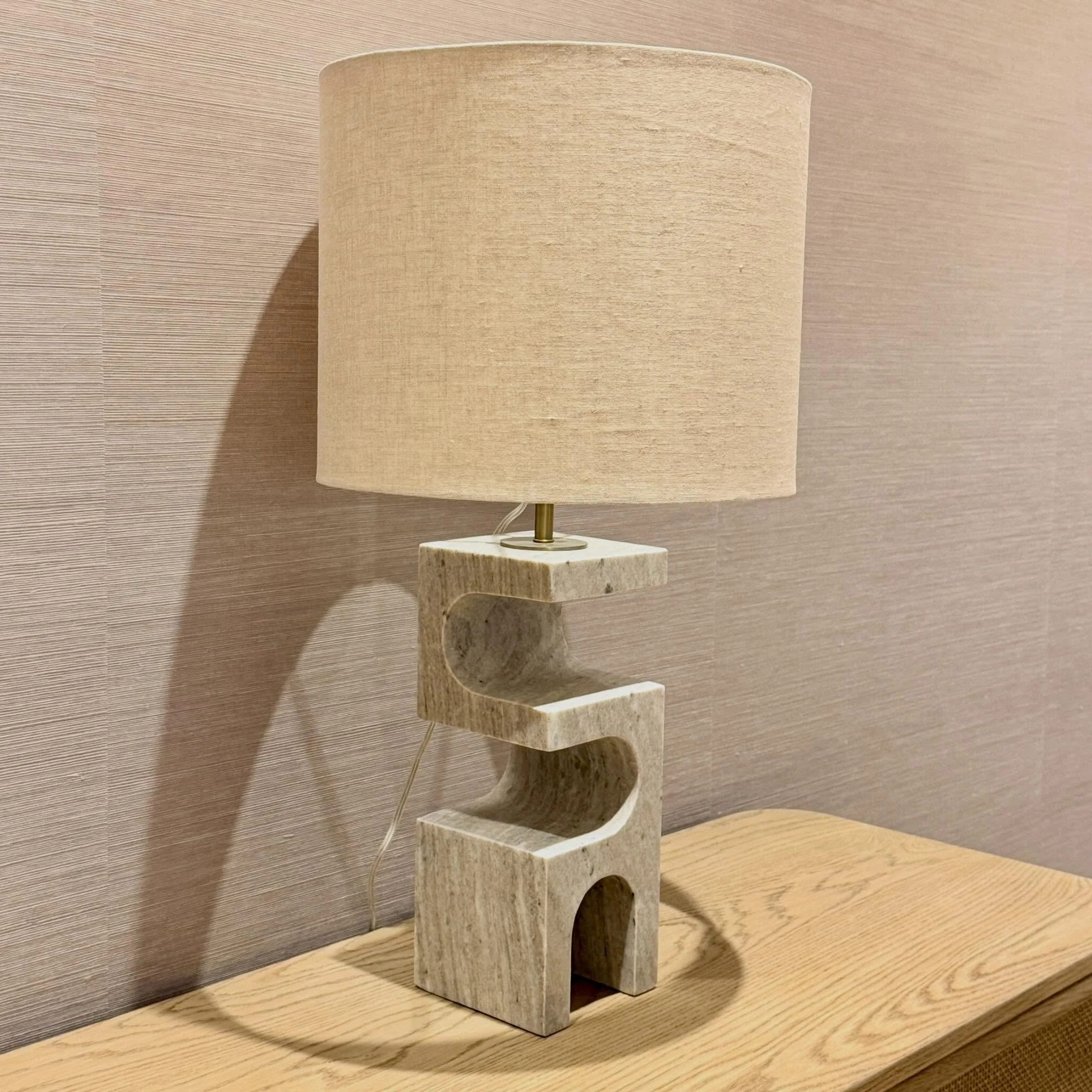 Don&rsquo;t take these lamps for granite.

🔸 Crate &amp; Barrel Boveda Stone Lamp - two available
.
.
.
.
.
#stonelamp 
#crateandbarrel #modernlamp
#modernorganic