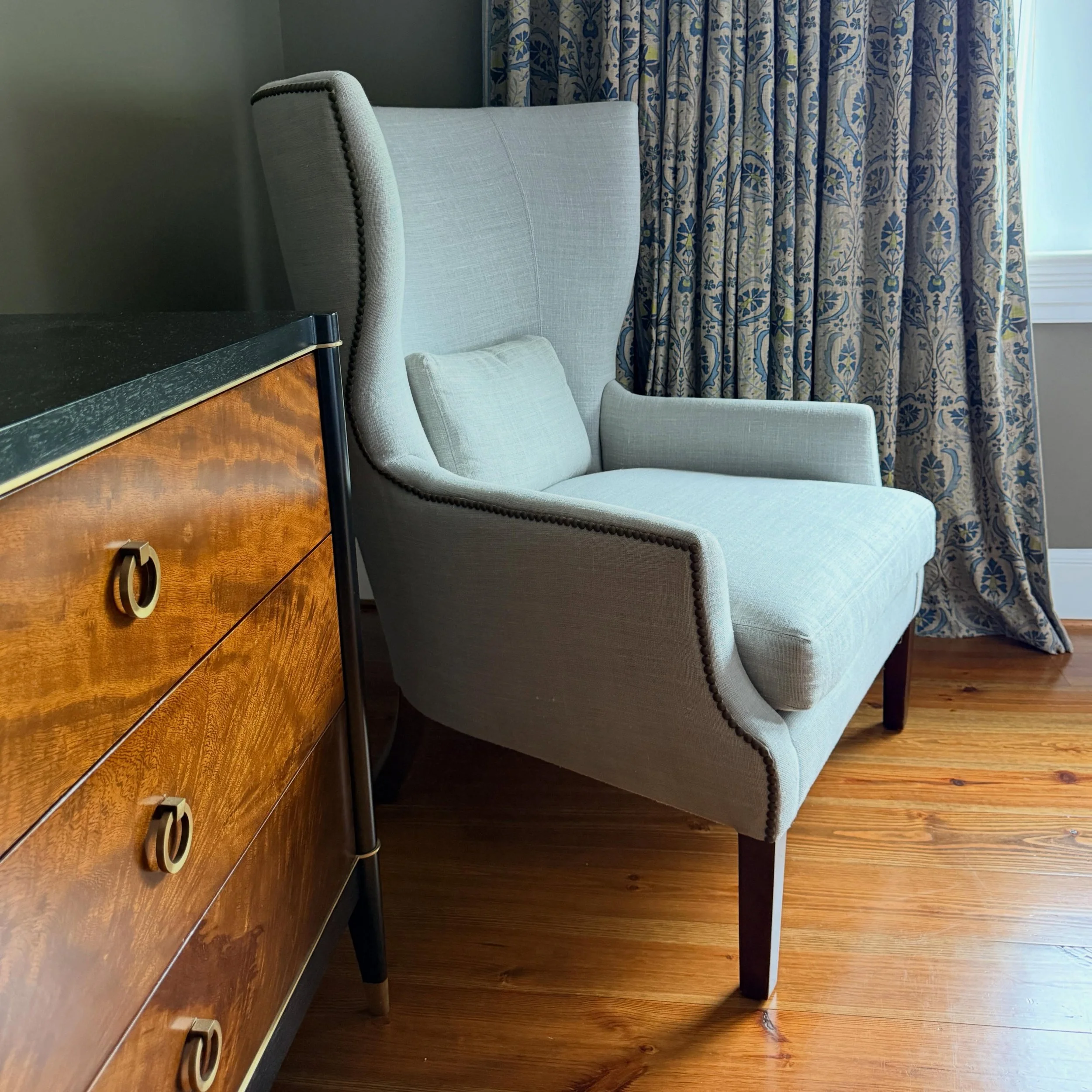 Not to namedrop but&hellip;Verellen, Brownstone, LeGracieux
.
.
.
.
.
#verellen
#brownstonefurniture
#legracieuxcreative
#curatedconsignment 
#designerpanels