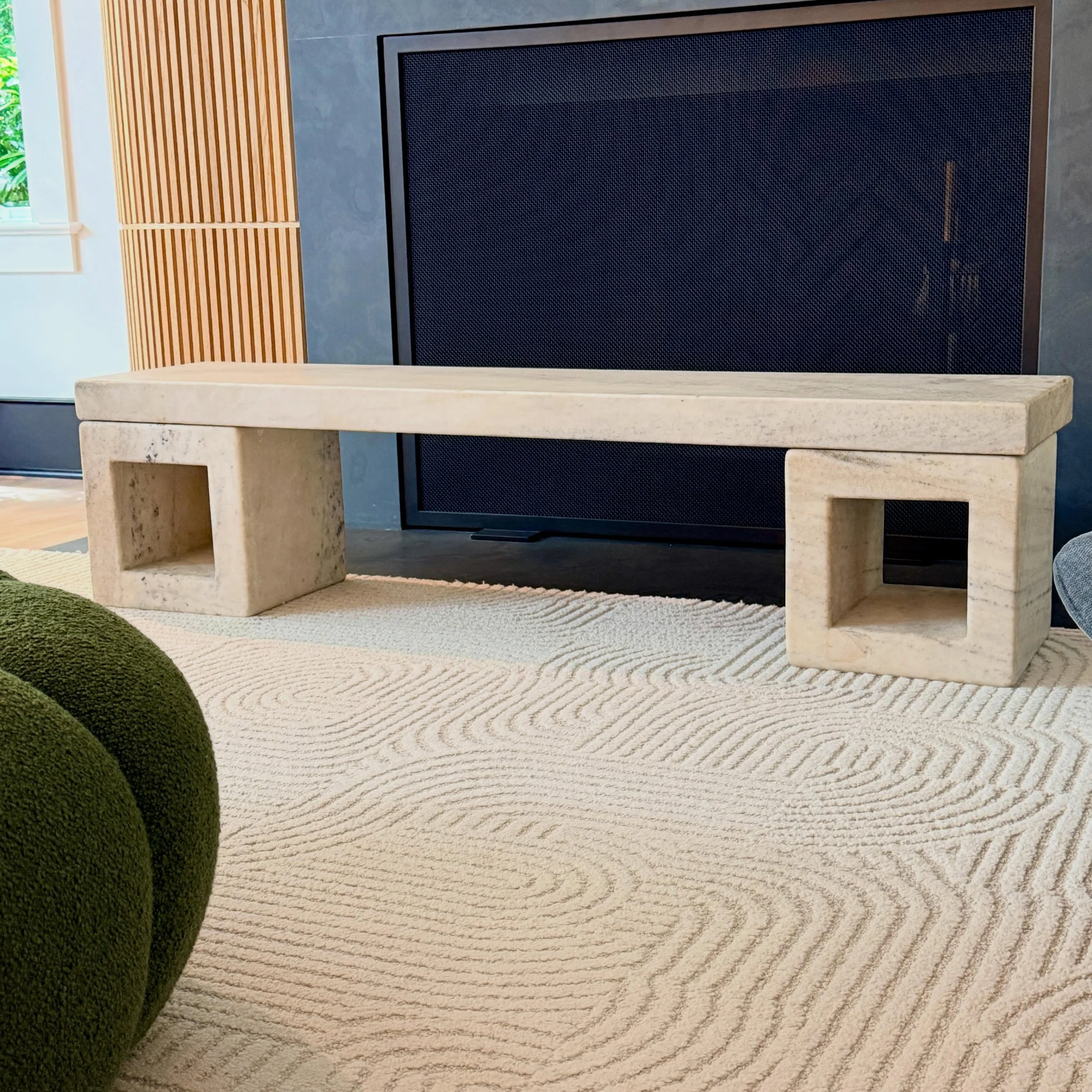 Stoned 😵
.
.
.
.
.
#robertkuo
#stonebench
#naturalstone
#indoorbench
#bench