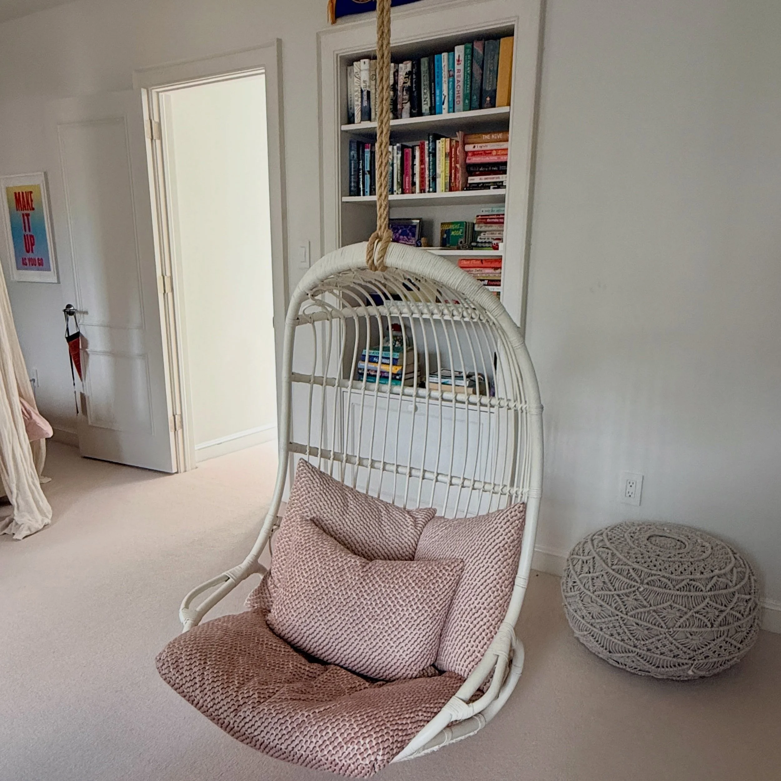 Calling all Swingers. 
.
.
.
.
.
#serenaandlily
#hangingchair
#katespadefabric
#coastalhome 
#bohodecor