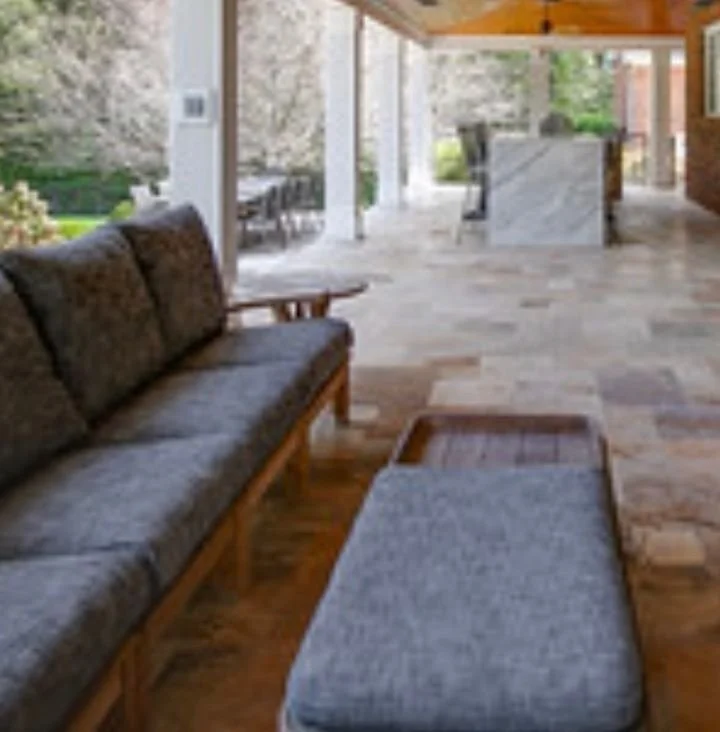 upton bench henry hall 6.jpeg