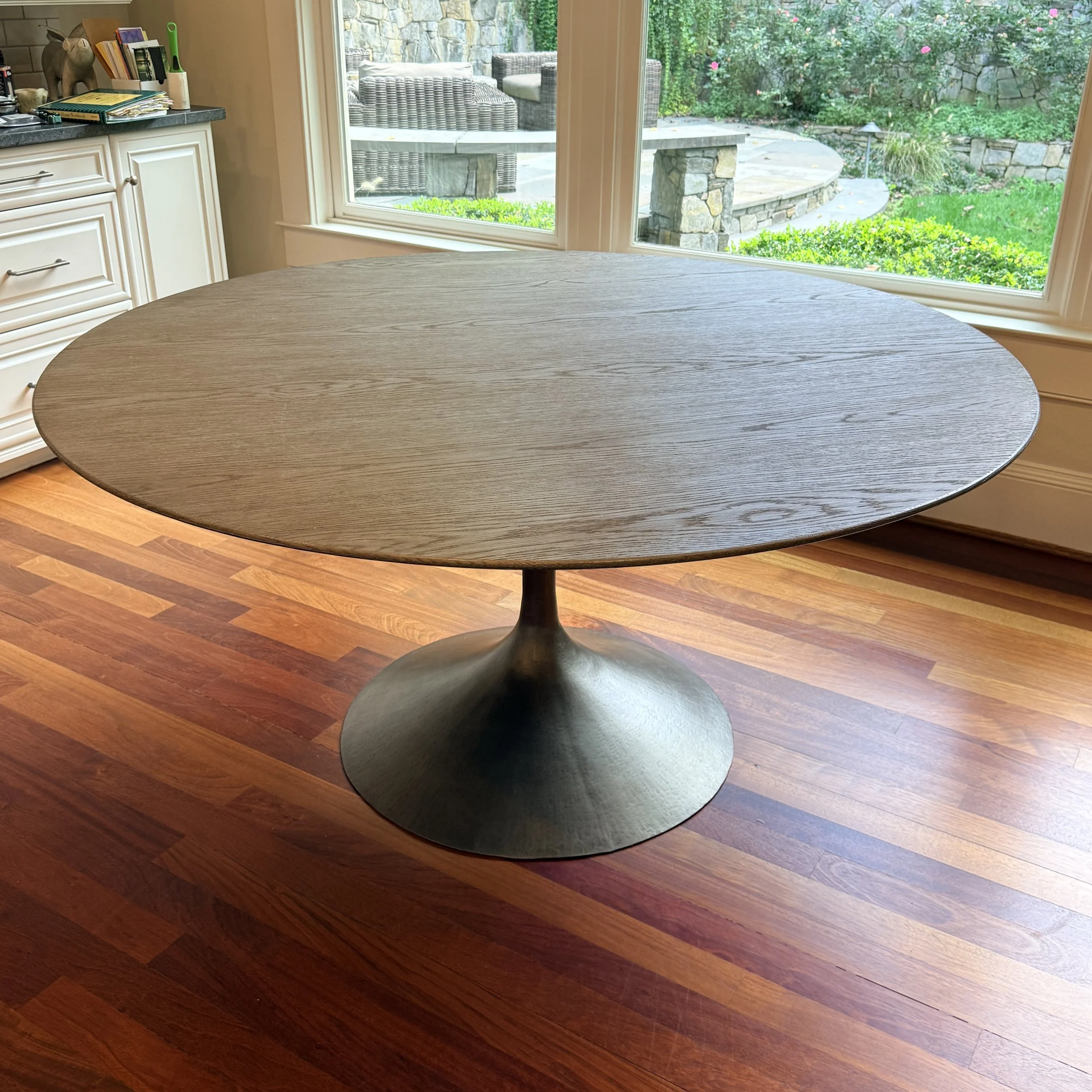 60” Round Aero Dining Table